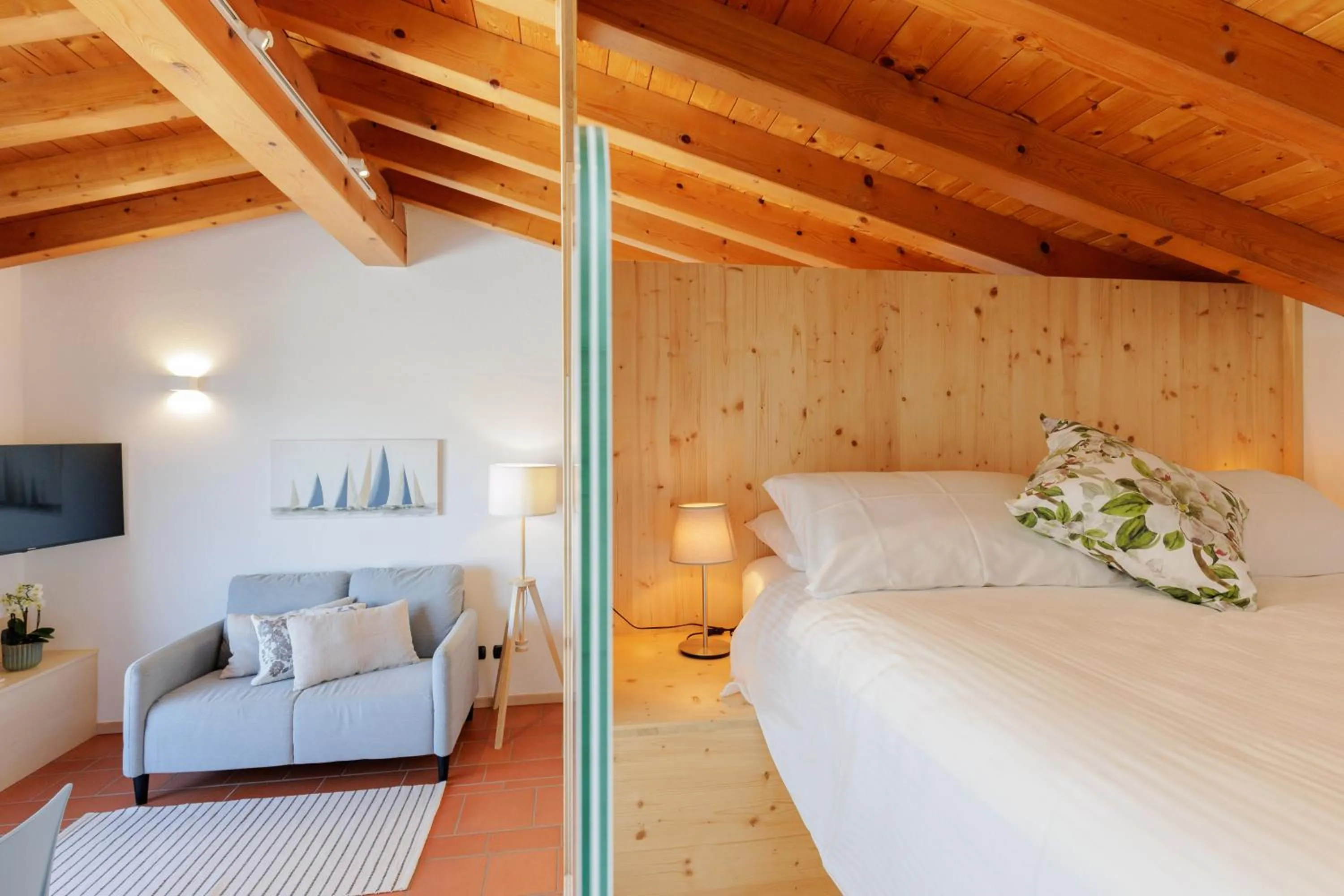 Bed in Charming Sirmione