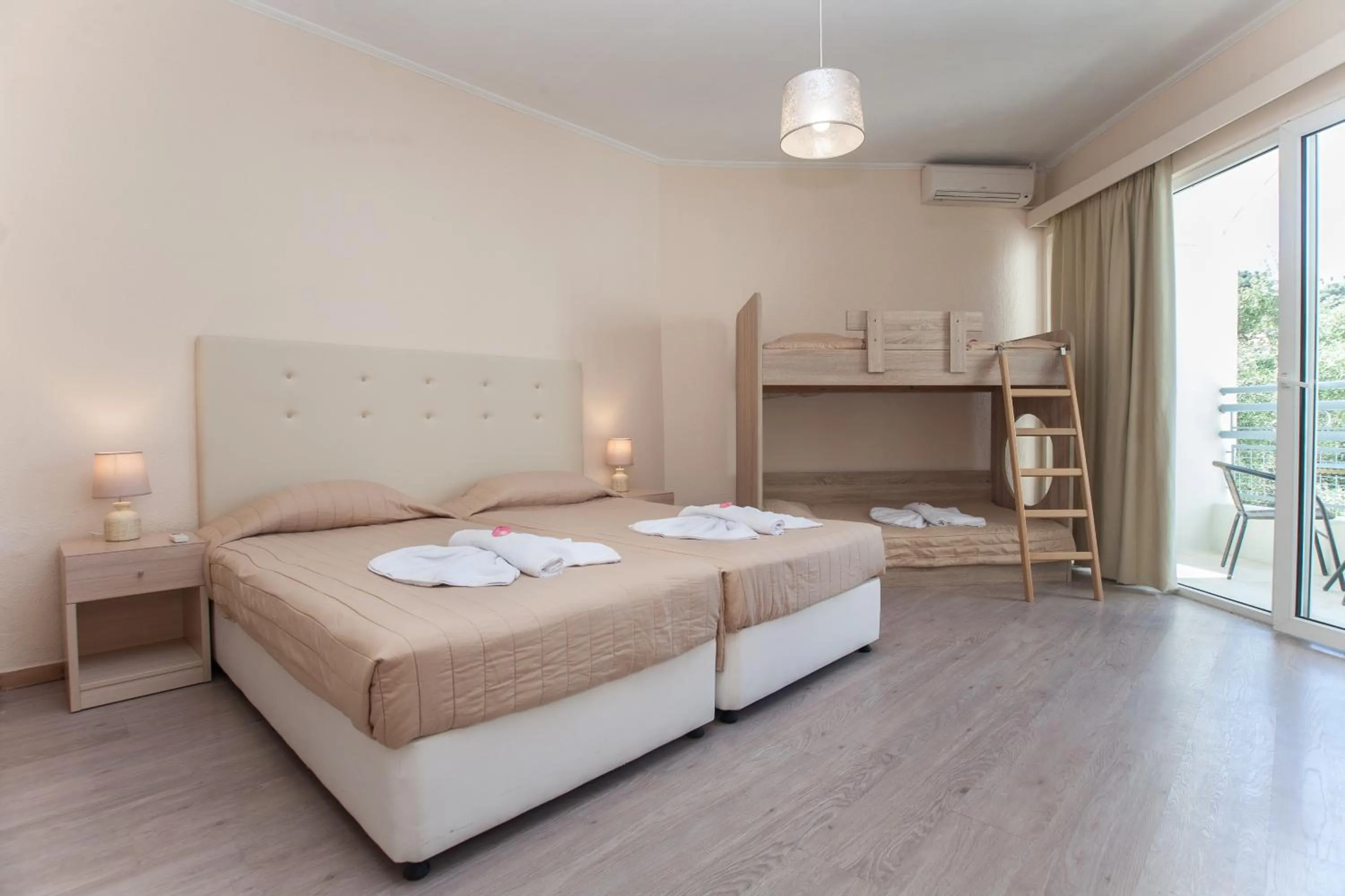 Golden Alexandros Hotel