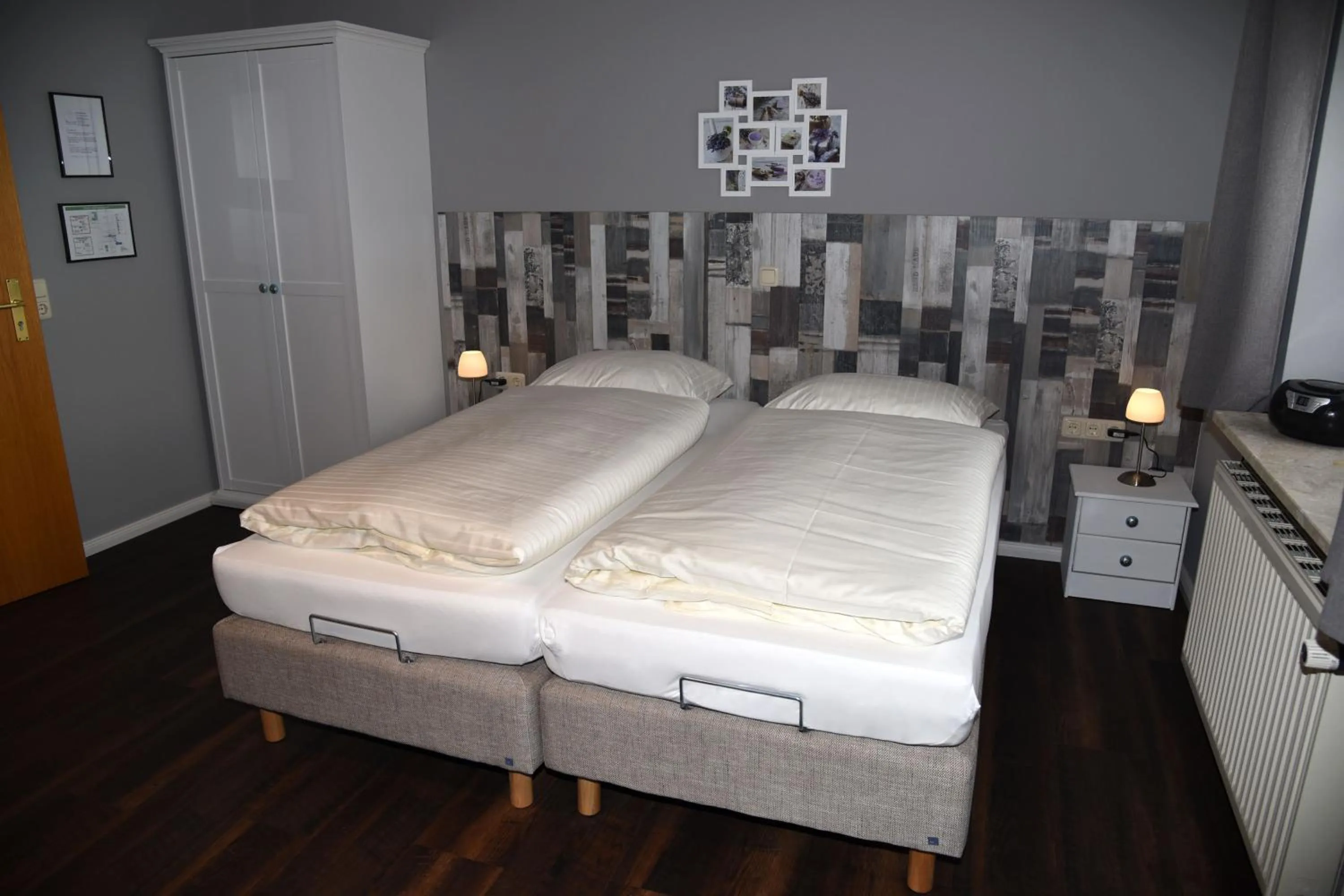 Bedroom, Bed in Hartlef´s Gasthof