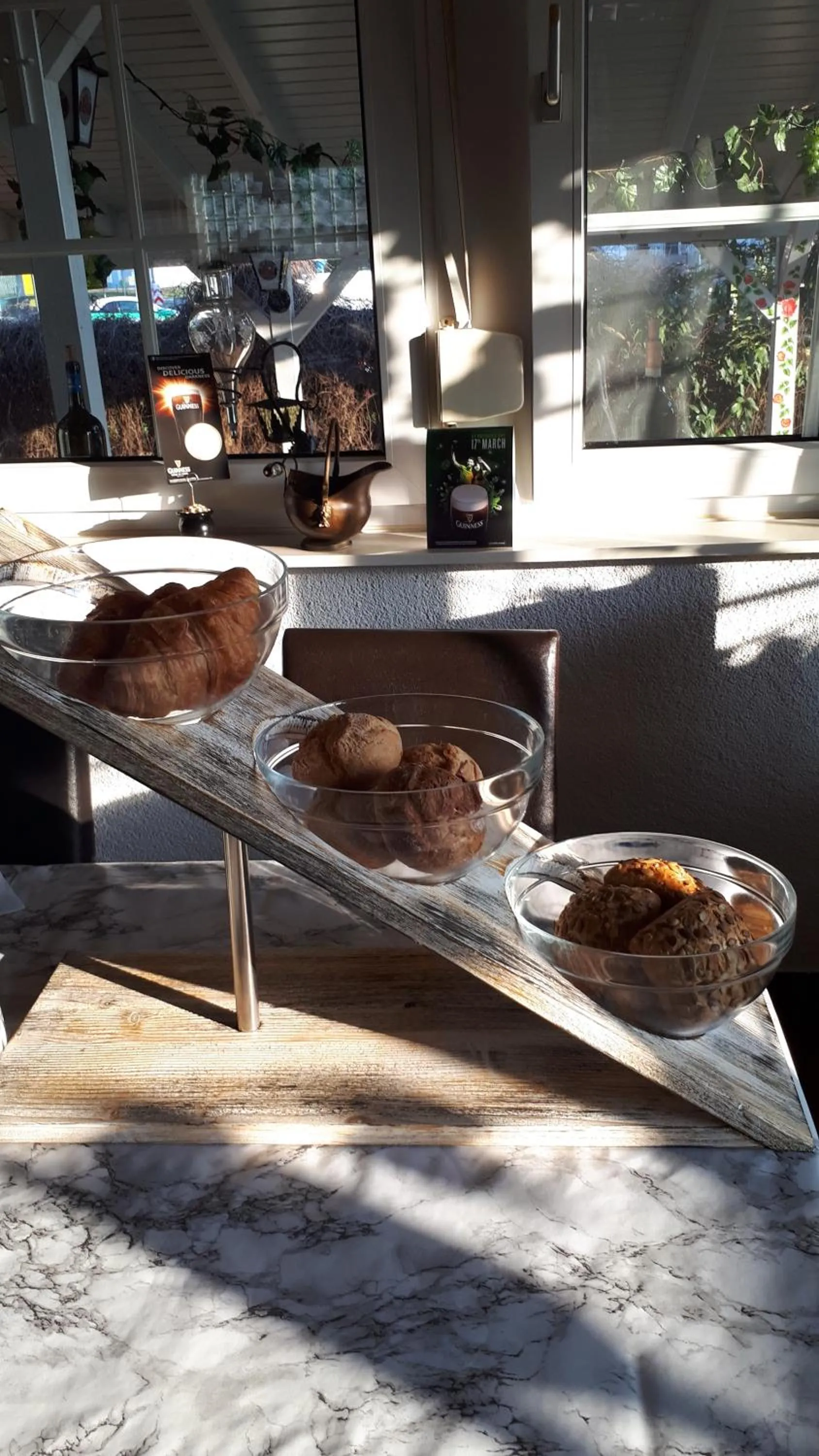 Food and drinks in Hotel Restaurant Anna