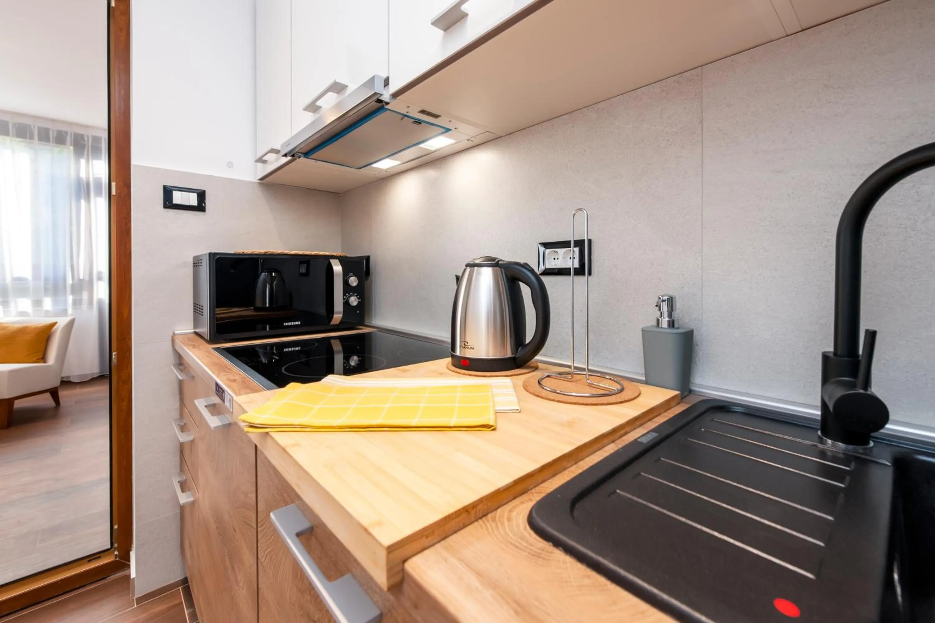 Kitchen or kitchenette in Mon Maison Sanja