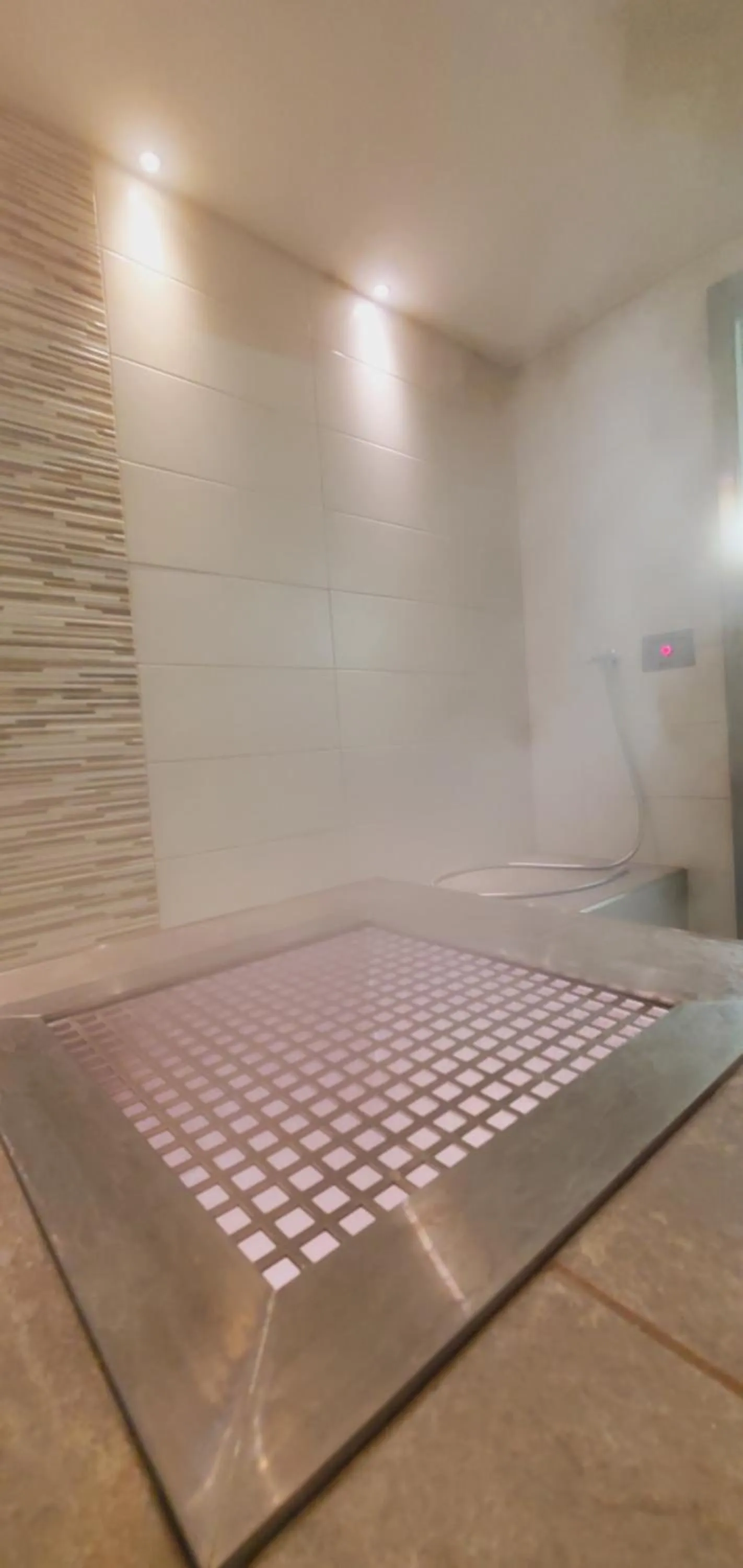 Steam room in Park Hotel Sancelso