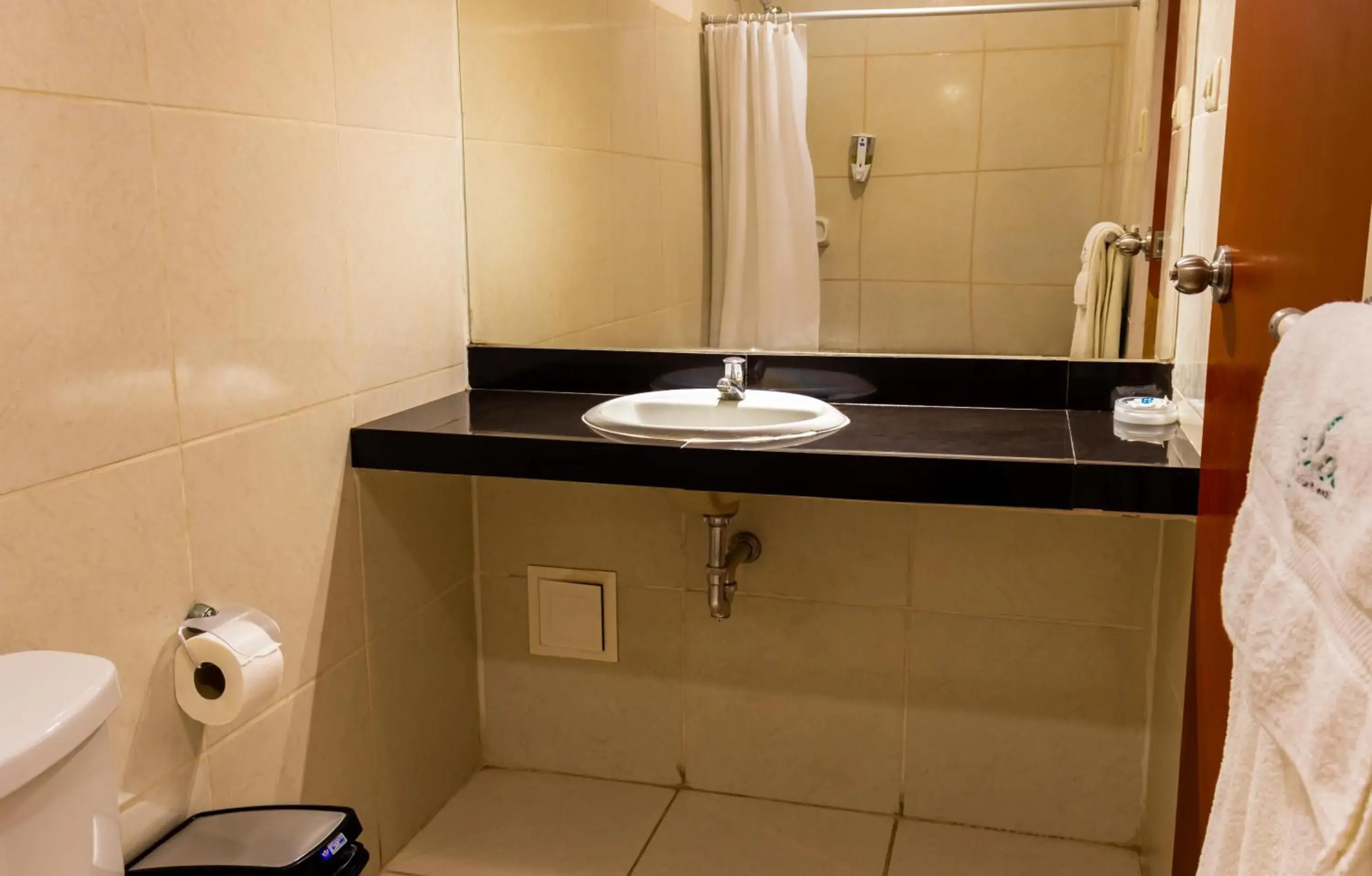 Triple Room with Garden View in Qala Hotels & Resorts Triple Room with Garden View in Qala Hotels & Resorts