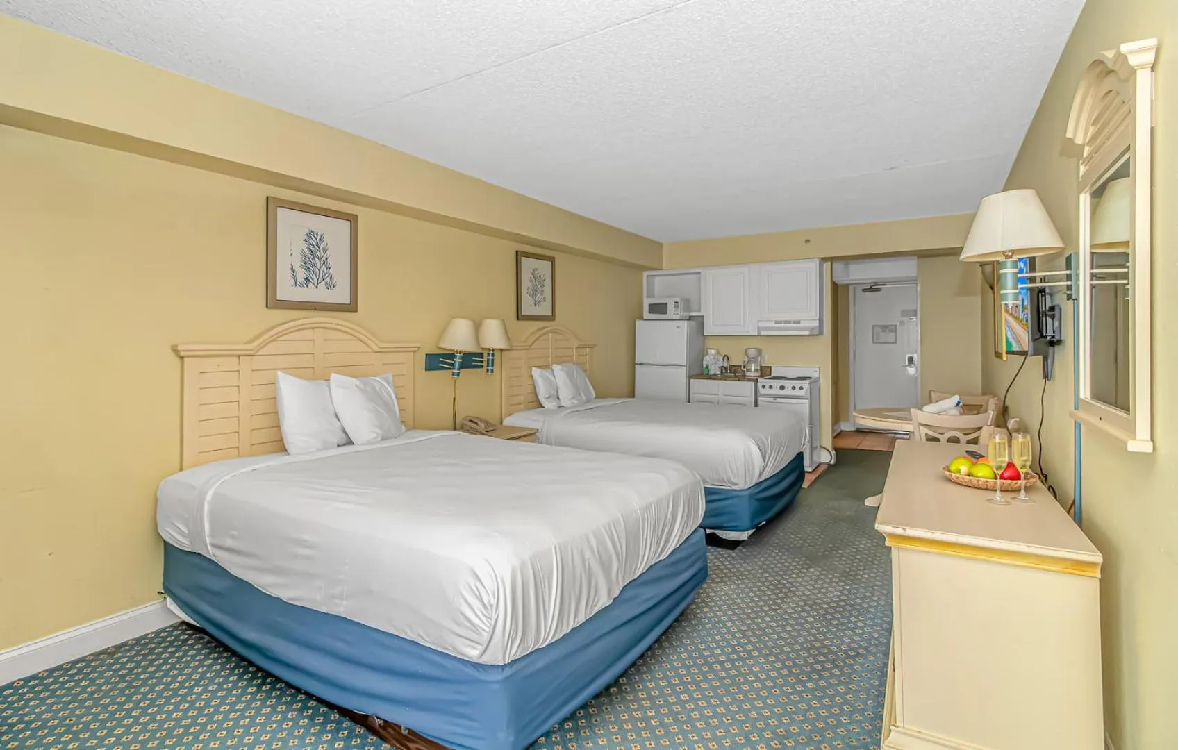 Bed in Direct Oceanfront Sea Mist Resort 21101