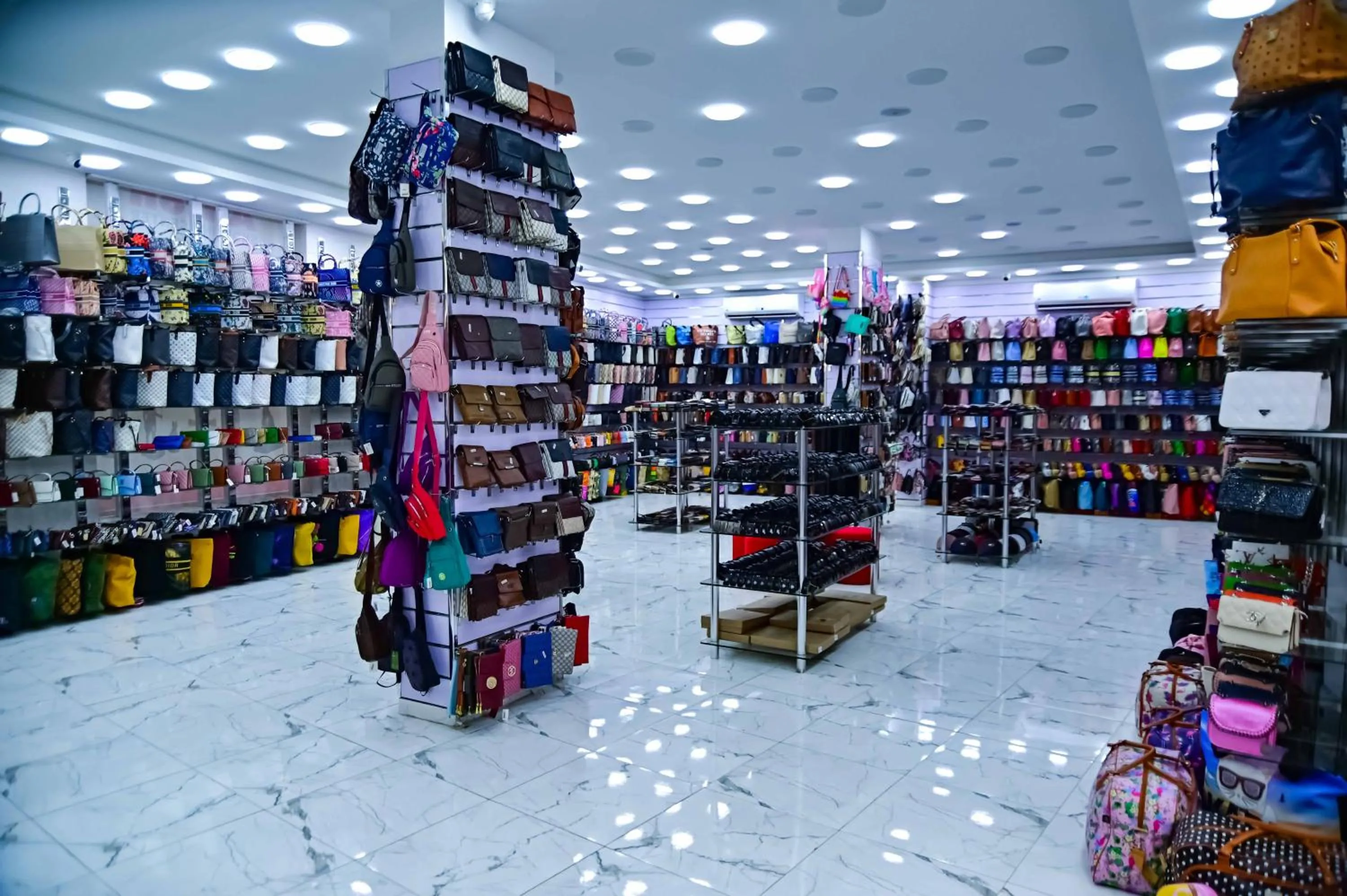 On-site shops in New Eagles Aqua Park Resort