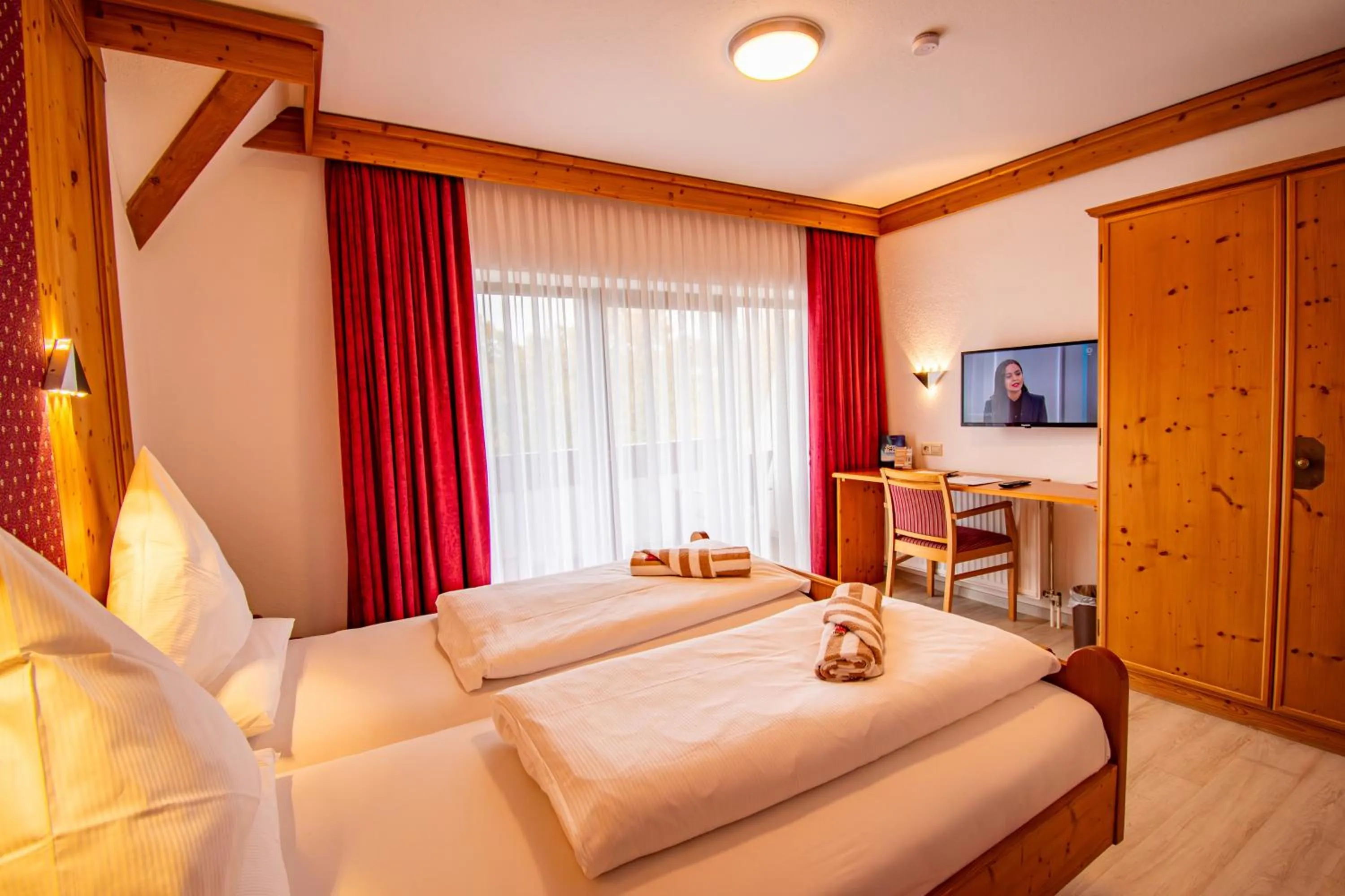 Photo of the whole room, Bed in Vital- und Wellnesshotel Albblick