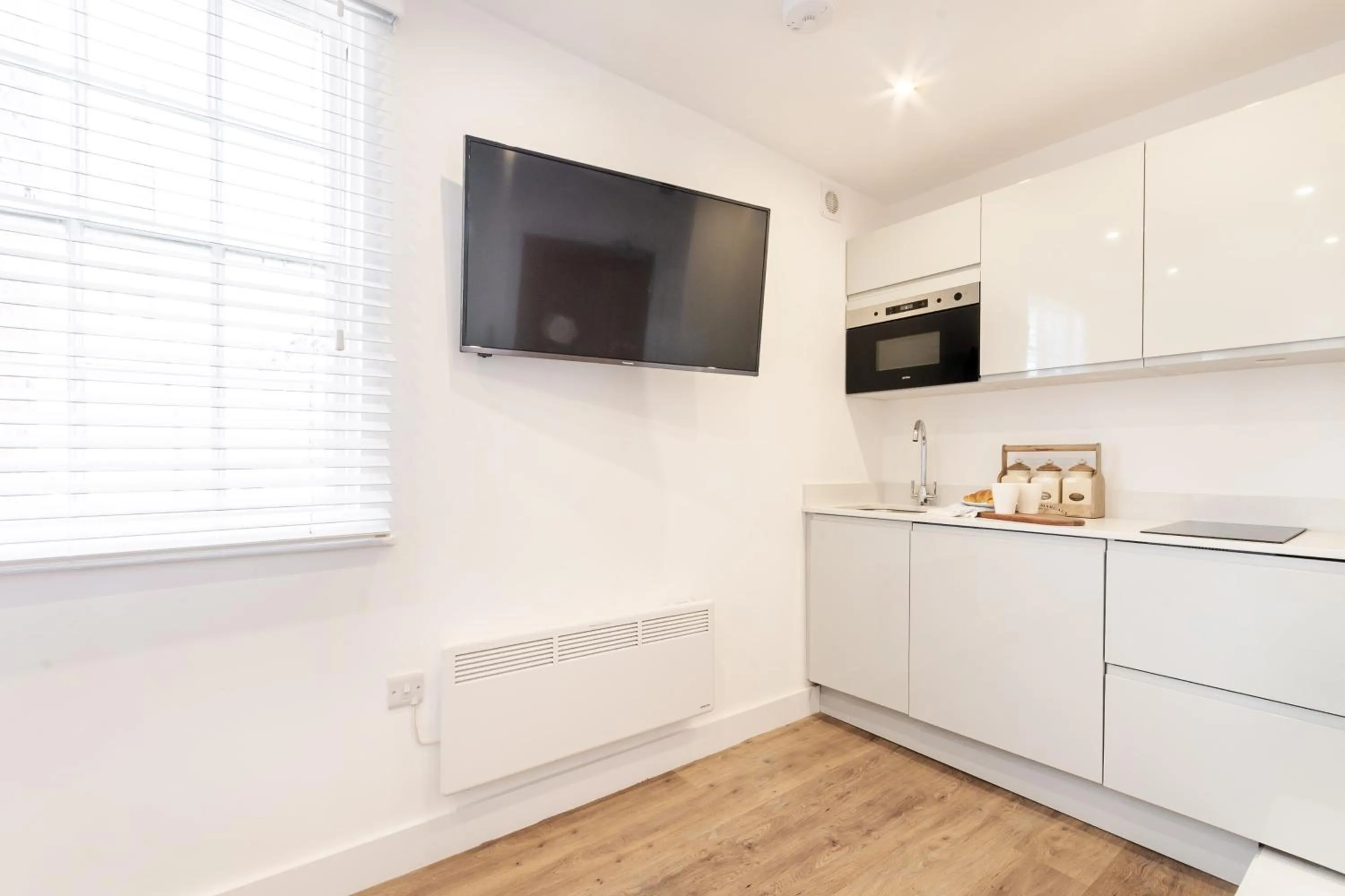 Kitchen or kitchenette in 14-16 Grosvenor Street Stylish Apartments - Chester