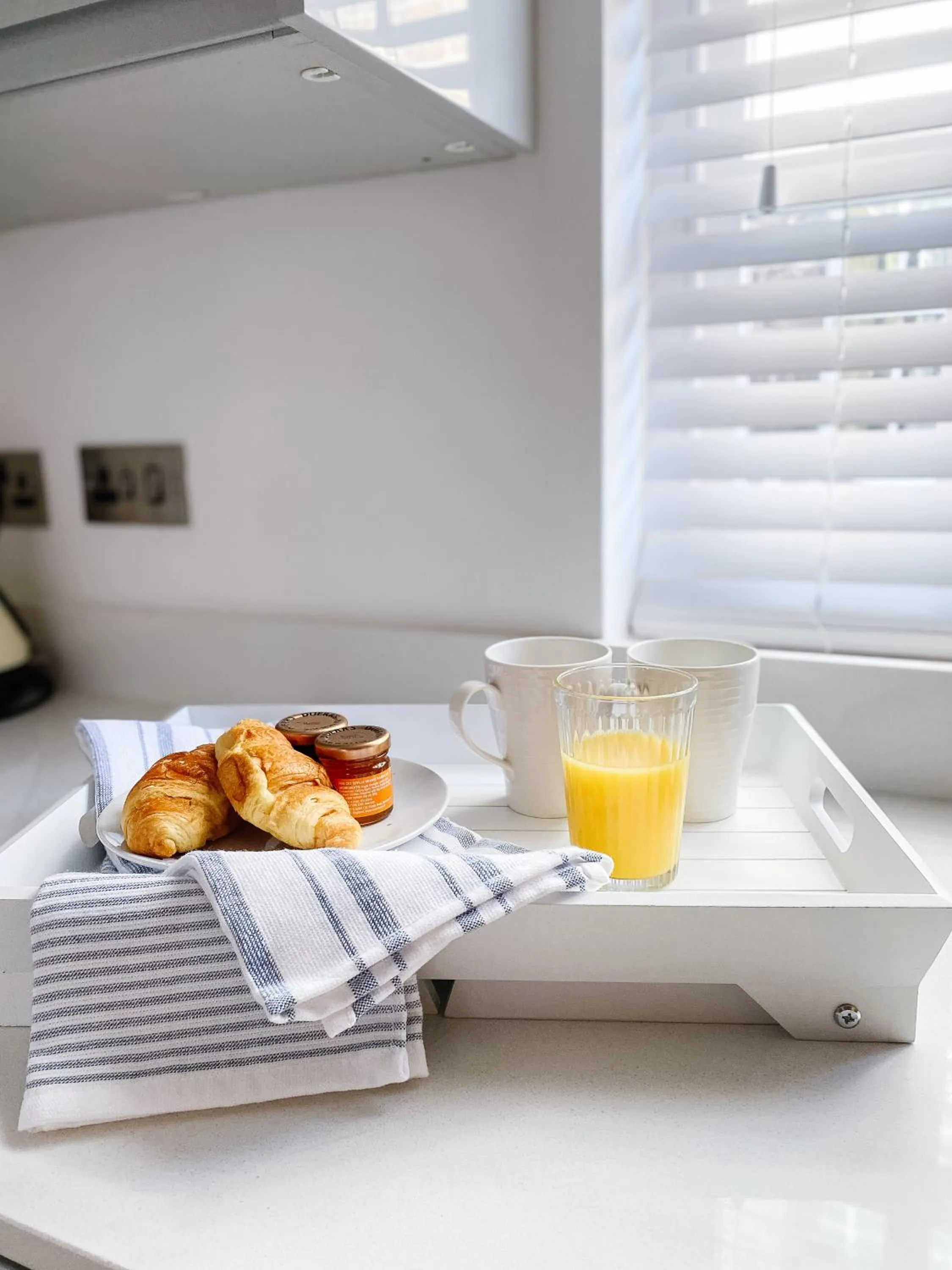 Breakfast in 14-16 Grosvenor Street Stylish Apartments - Chester