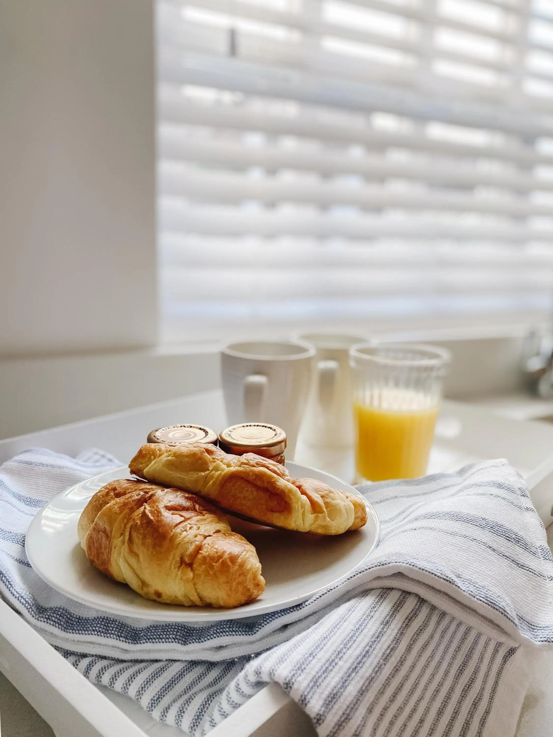 Breakfast in 14-16 Grosvenor Street Stylish Apartments - Chester