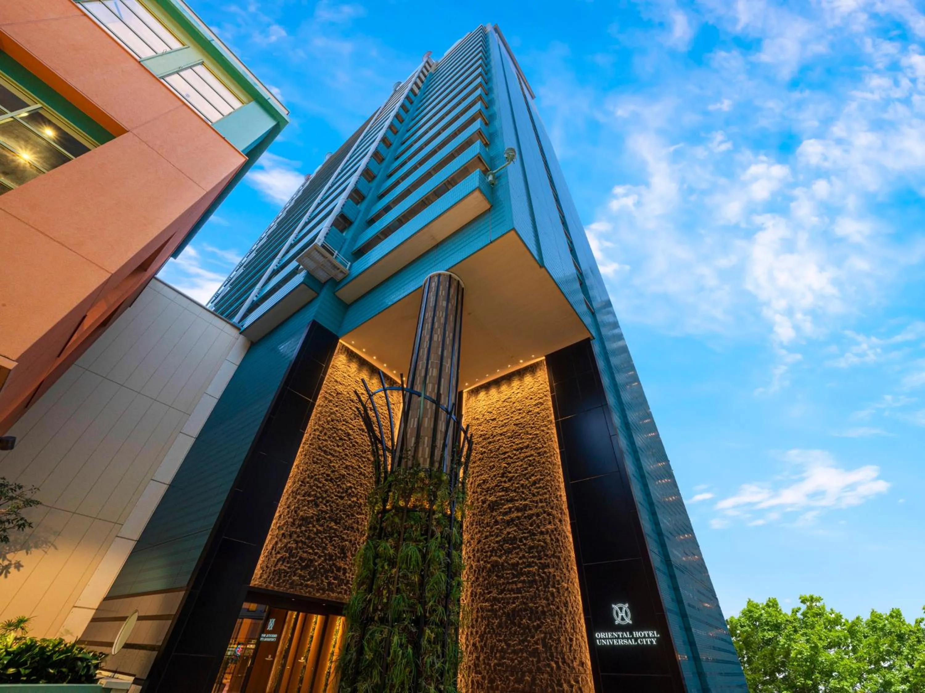 Property building in ORIENTAL HOTEL UNIVERSAL CITY