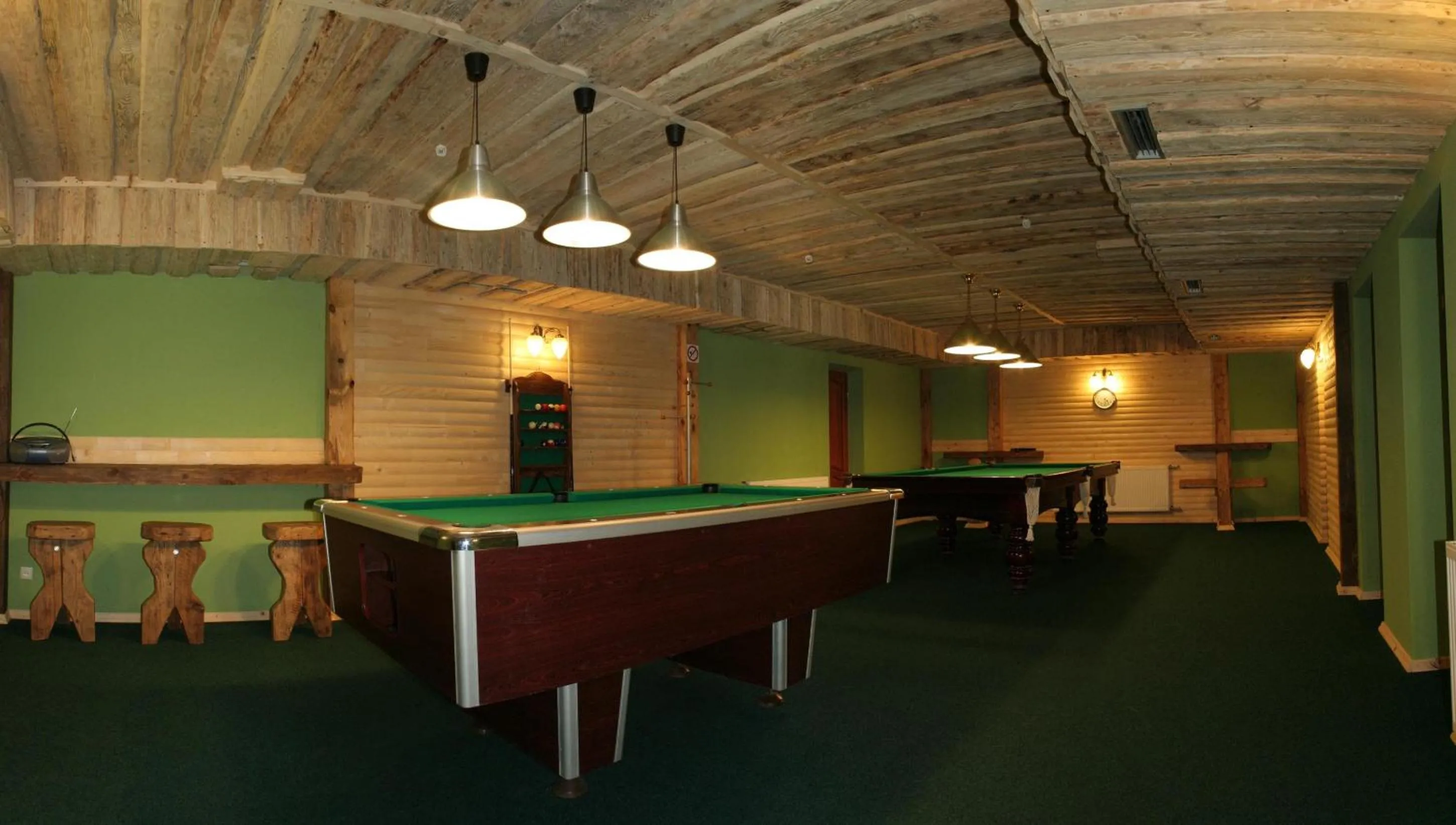 Billiard in Laguna