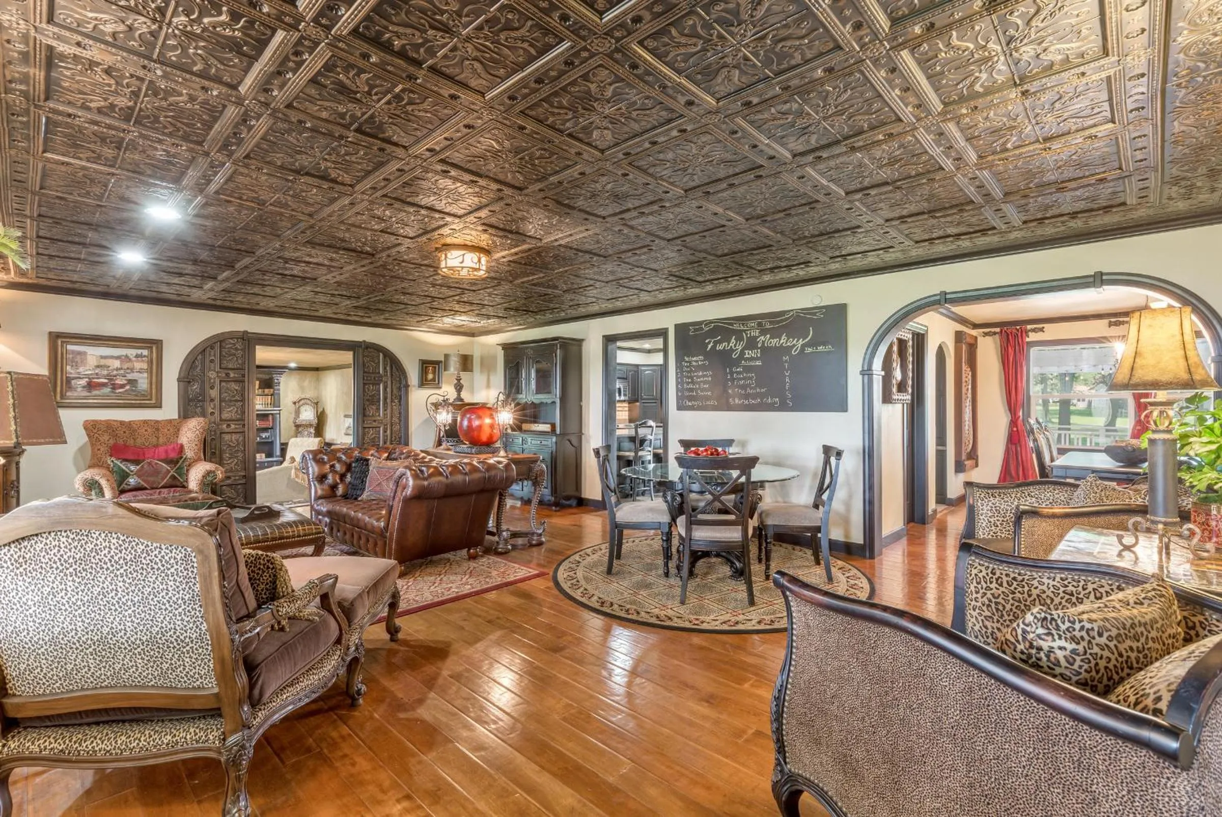 Living room in The Funky Monkey Inn