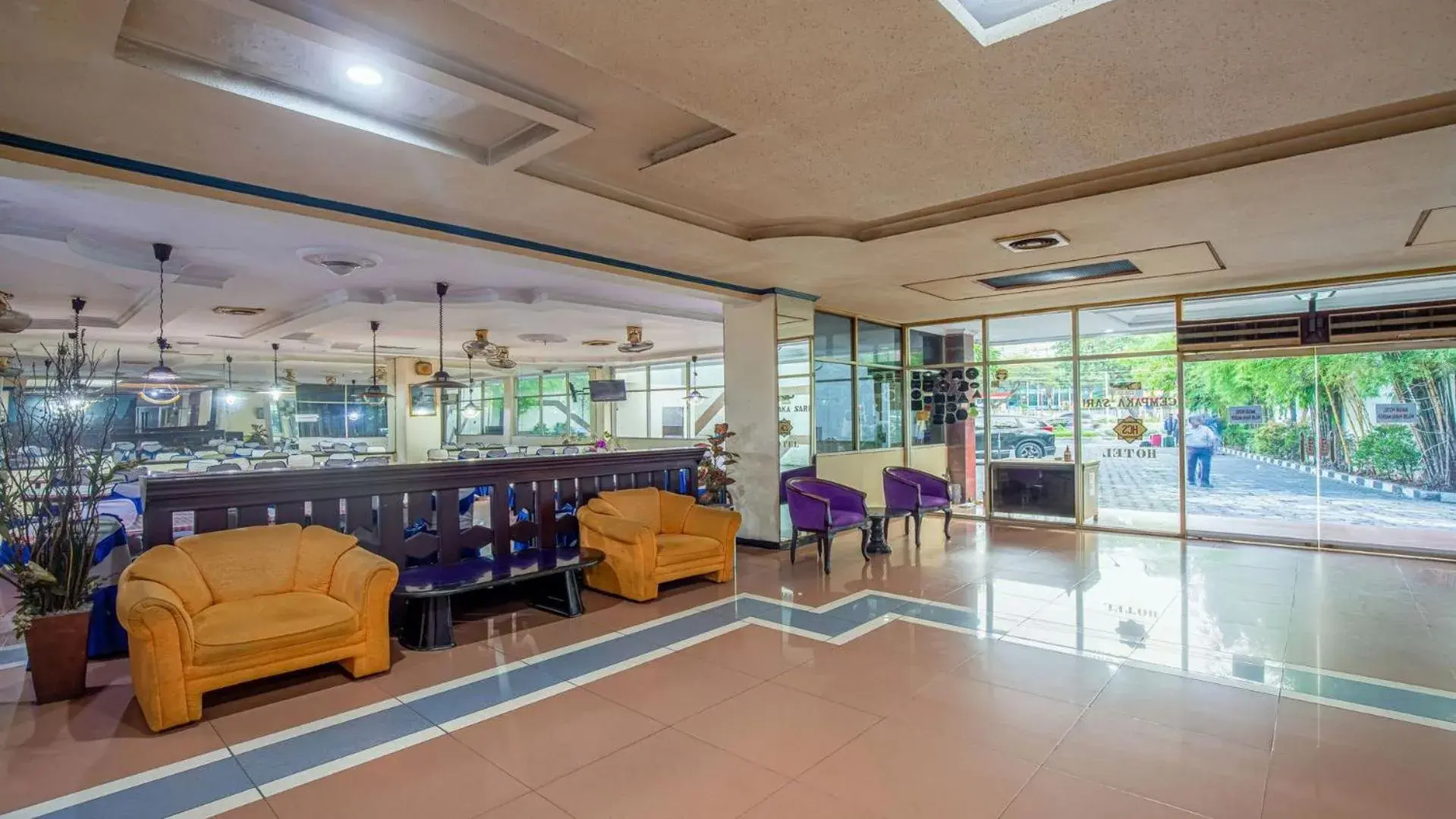 Lobby or reception in Hotel Cempaka Sari Lobby or reception in Hotel Cempaka Sari