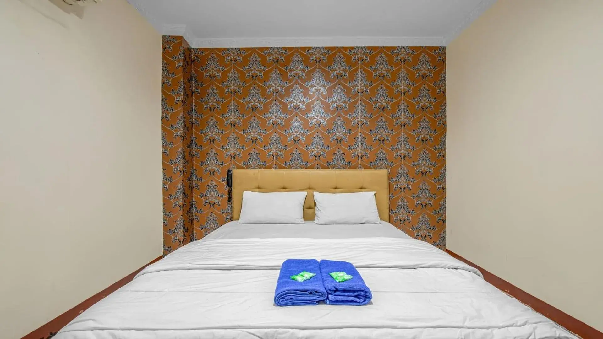 Bed in Hotel Cempaka Sari Bed in Hotel Cempaka Sari