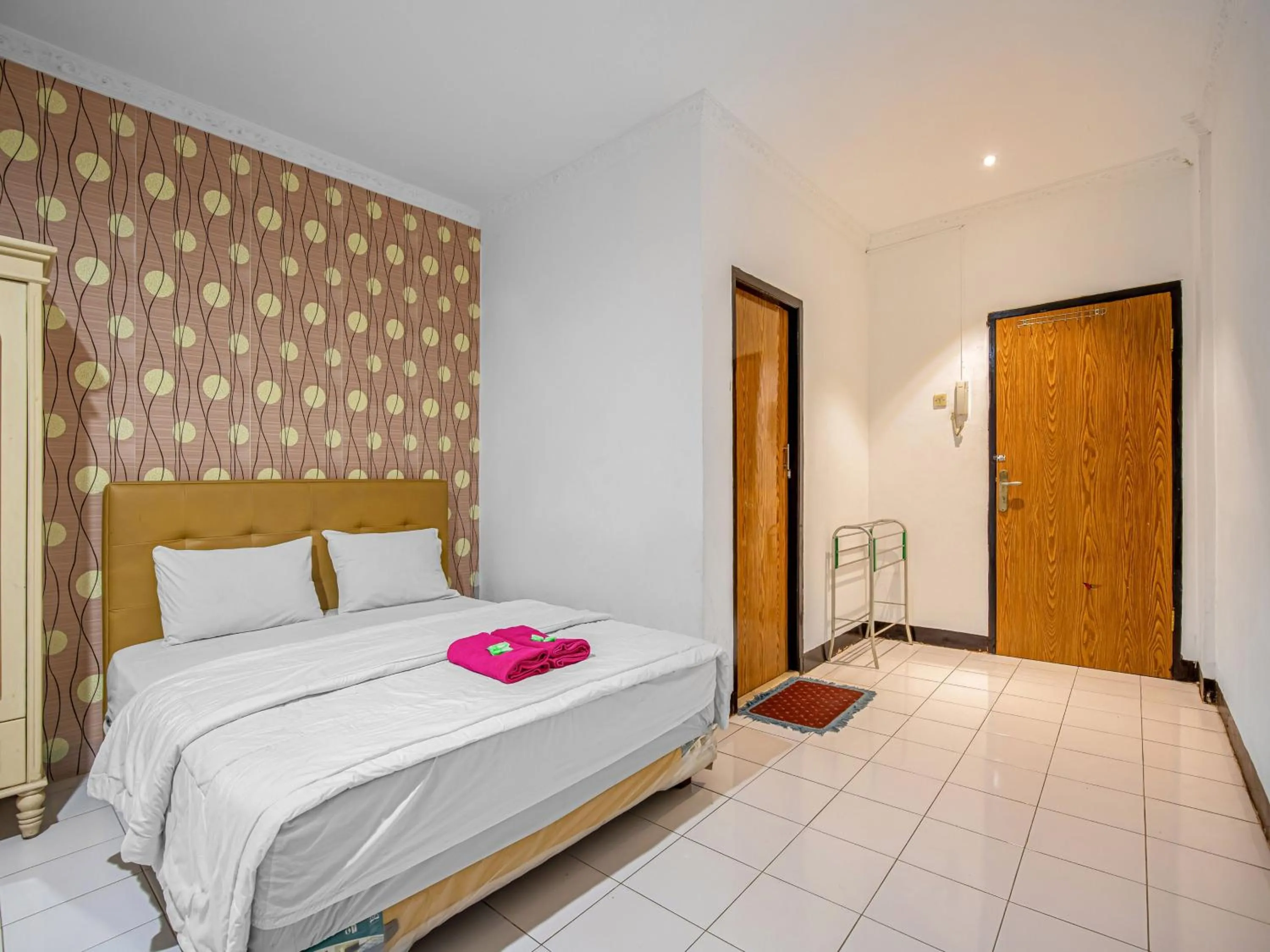 Bed in Hotel Cempaka Sari