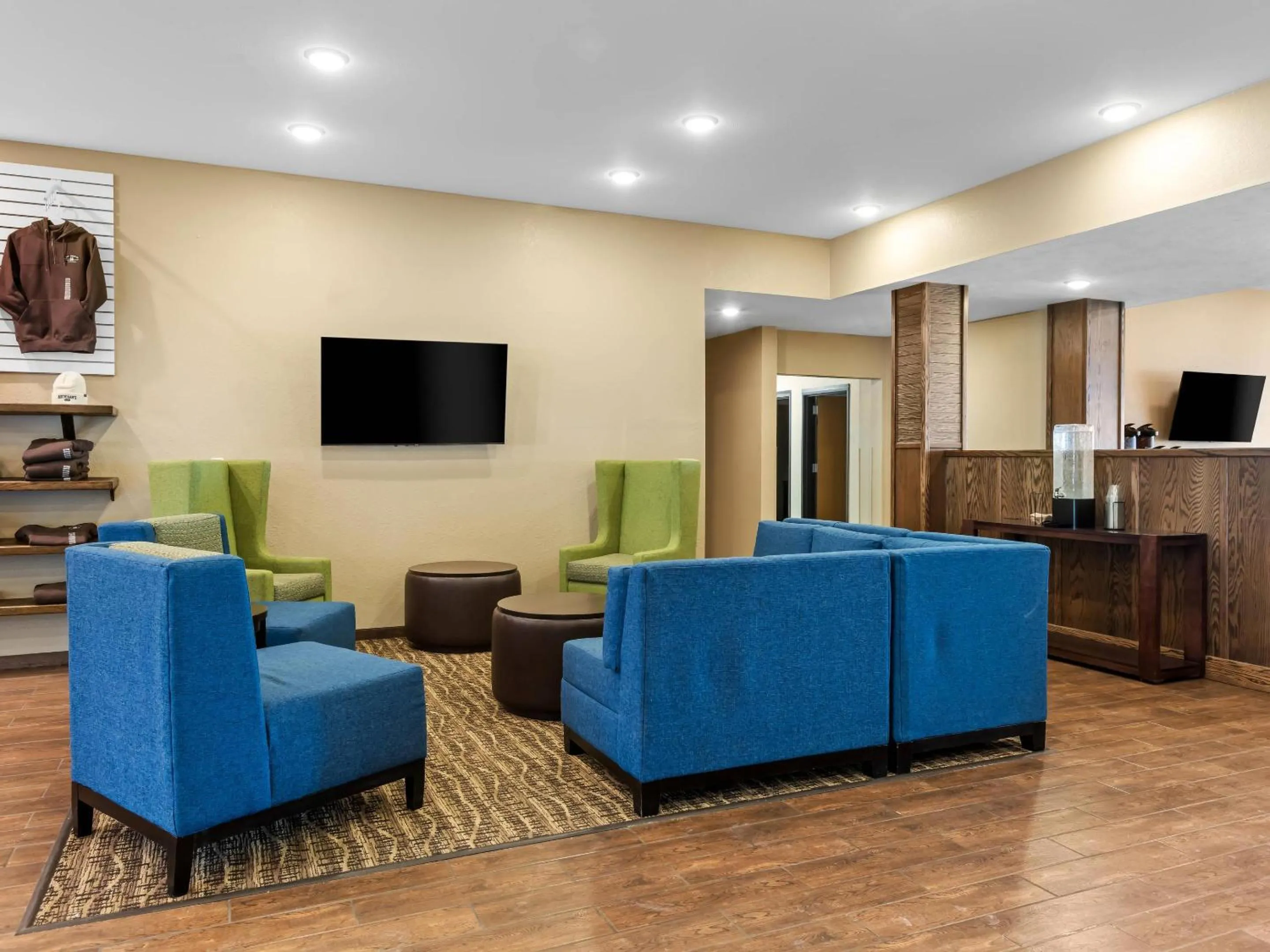 Lobby or reception in Comfort Inn & Suites Munising-Lakefront
