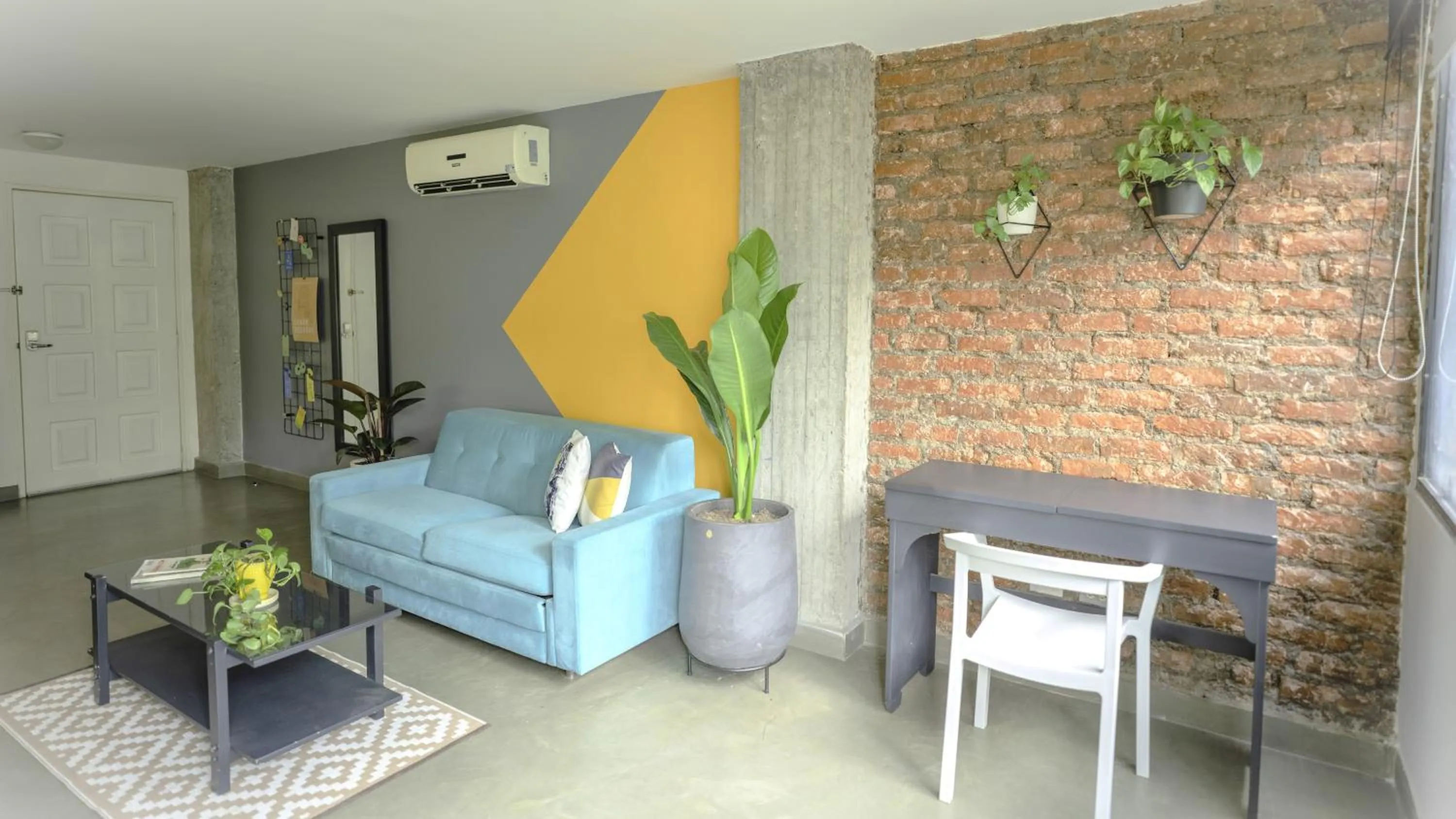 Living room in Hotel El Peñon by Bithotels