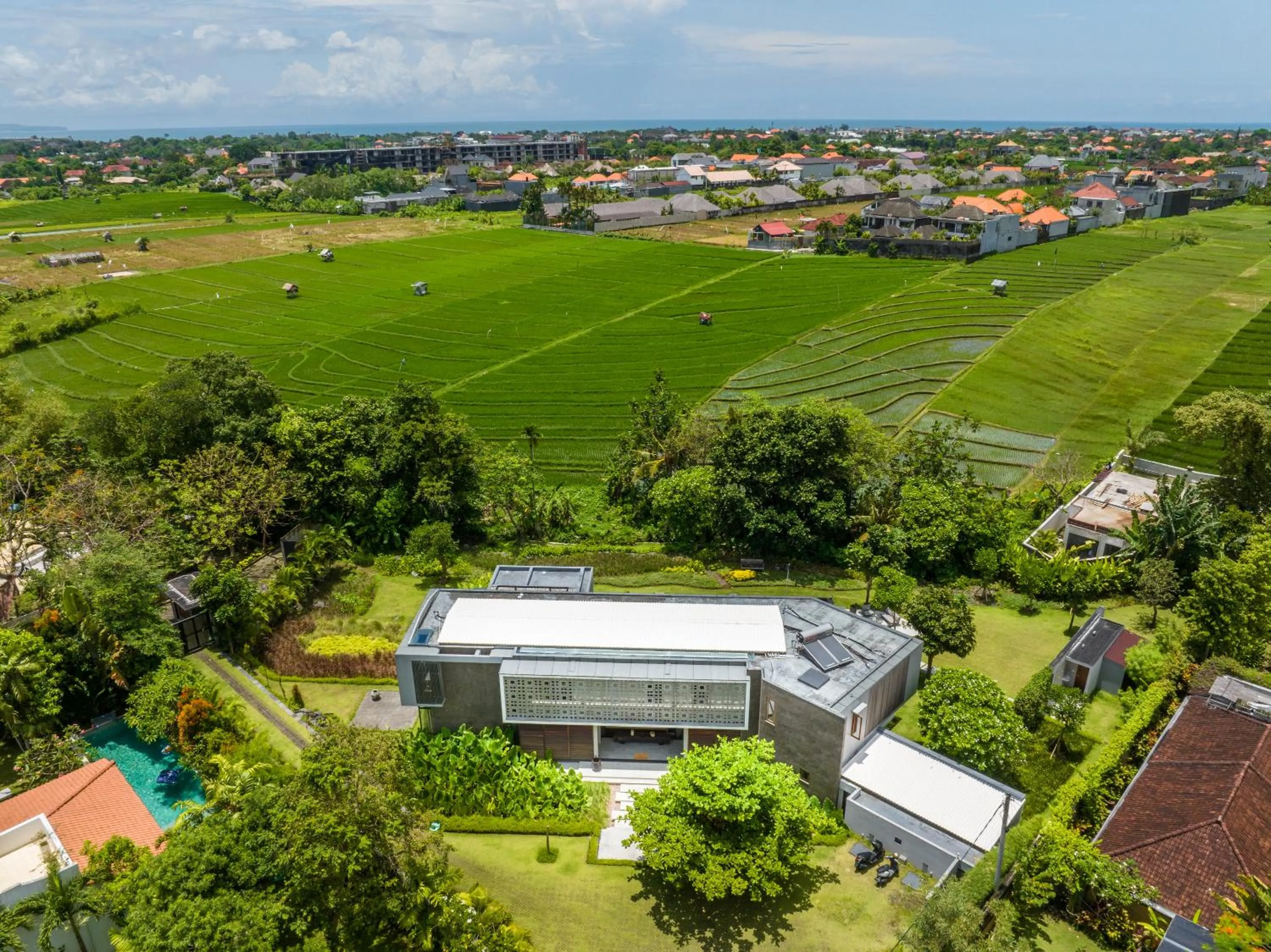 La Maison d'Ulysse - Luxury 4-Bedroom Villa with Pool in Canggu
