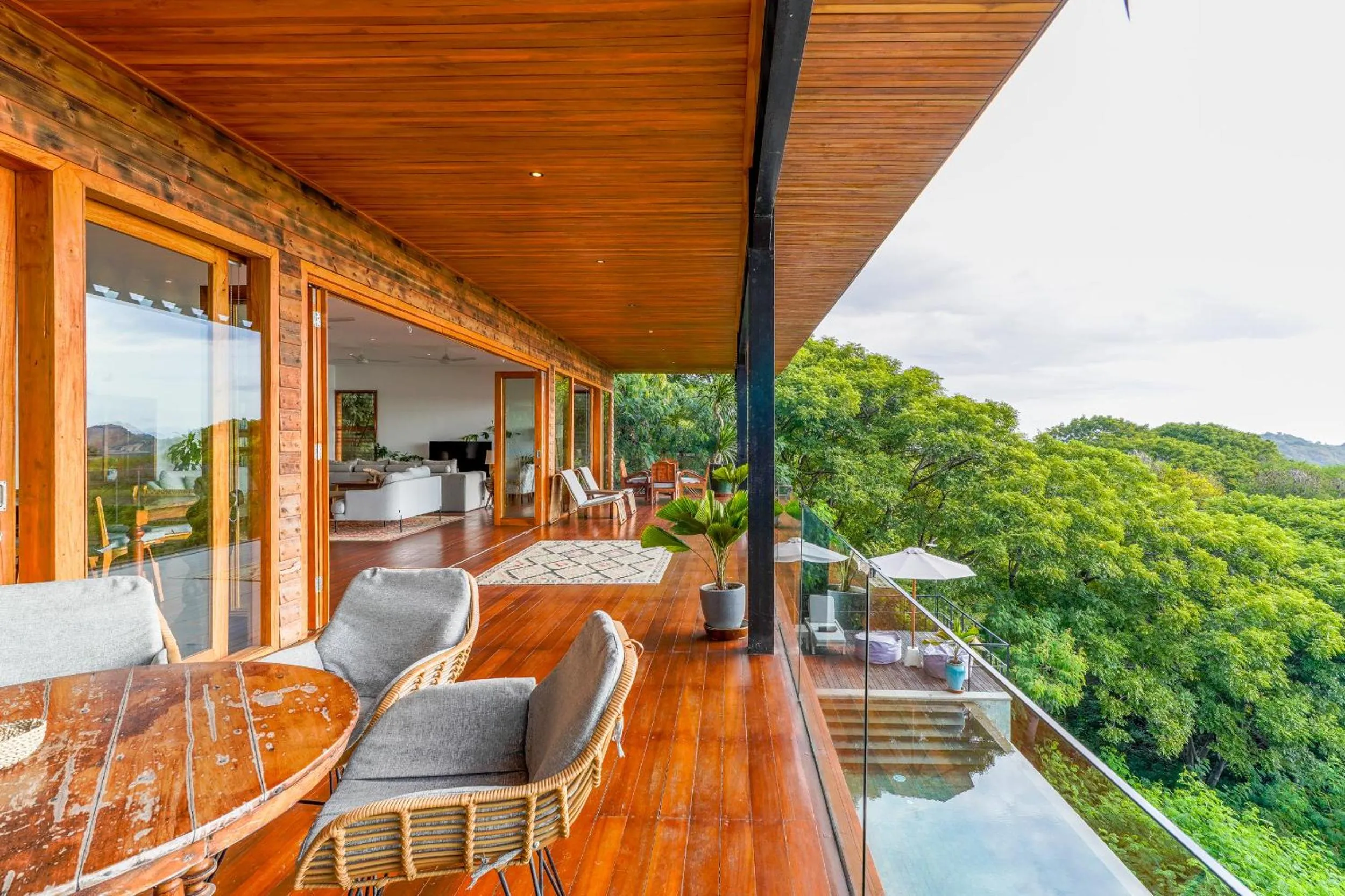 Balcony/Terrace in Paradise Garage Komodo Villa