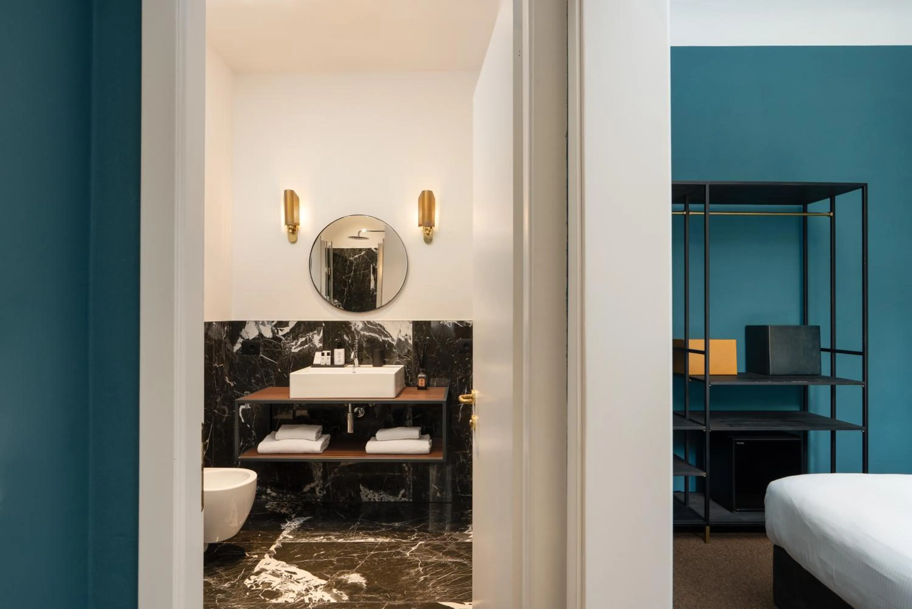 Toilet, Bed in 4F Boutique Hotel Florence