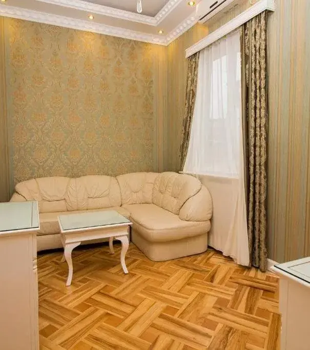 Queen Suite in Sanata Queen Suite in Sanata