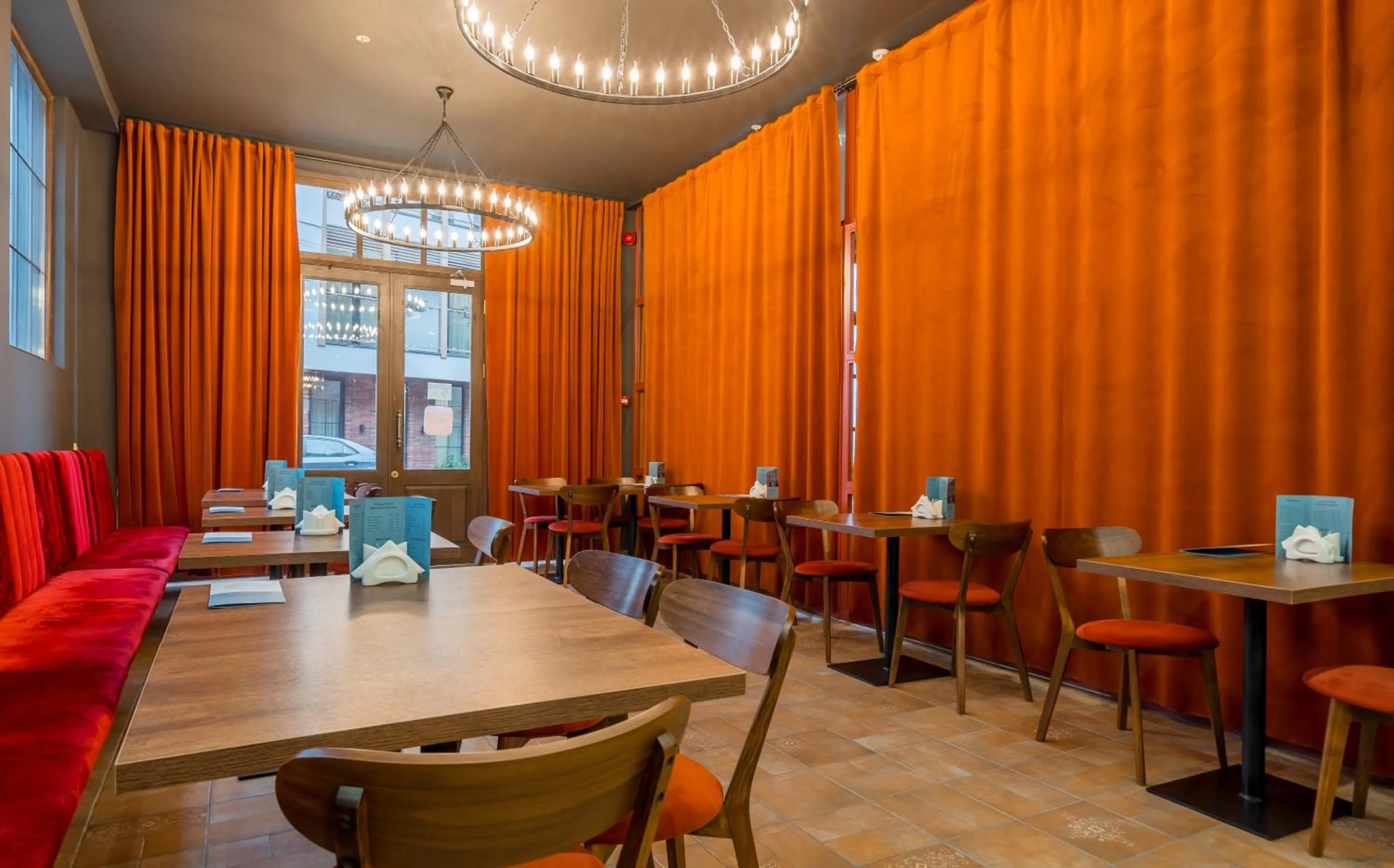 Restaurant/places to eat in Matiane Boutique Hotel