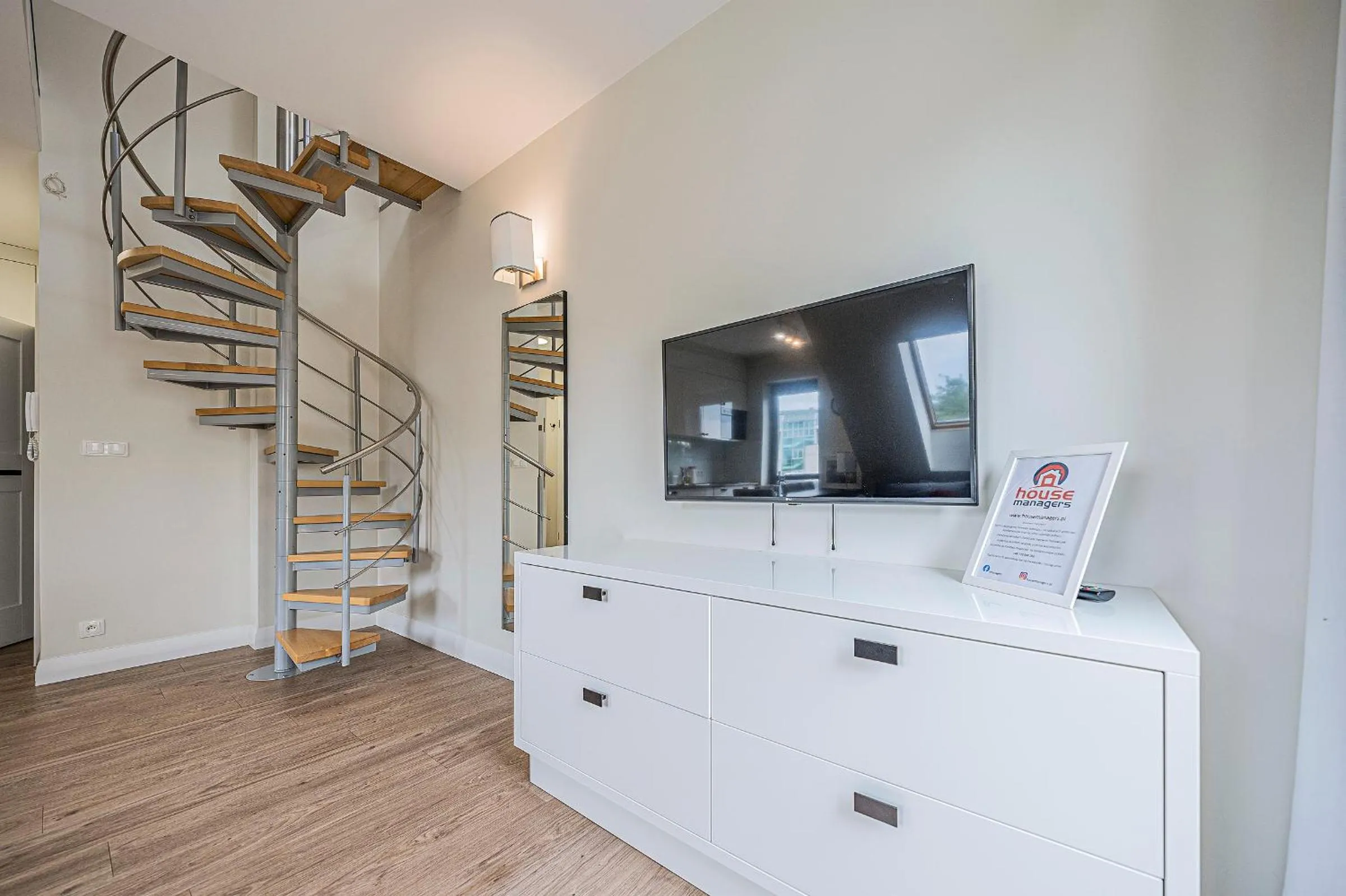 TV and multimedia in Apartamenty Martini