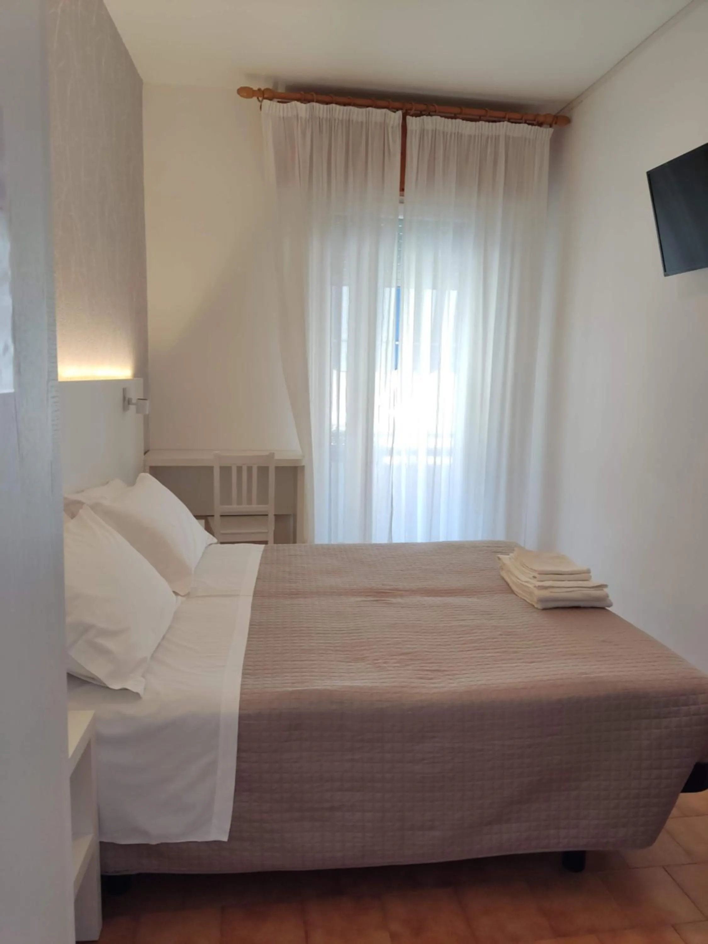 Photo of the whole room, Bed in Albergo Conca d'Oro