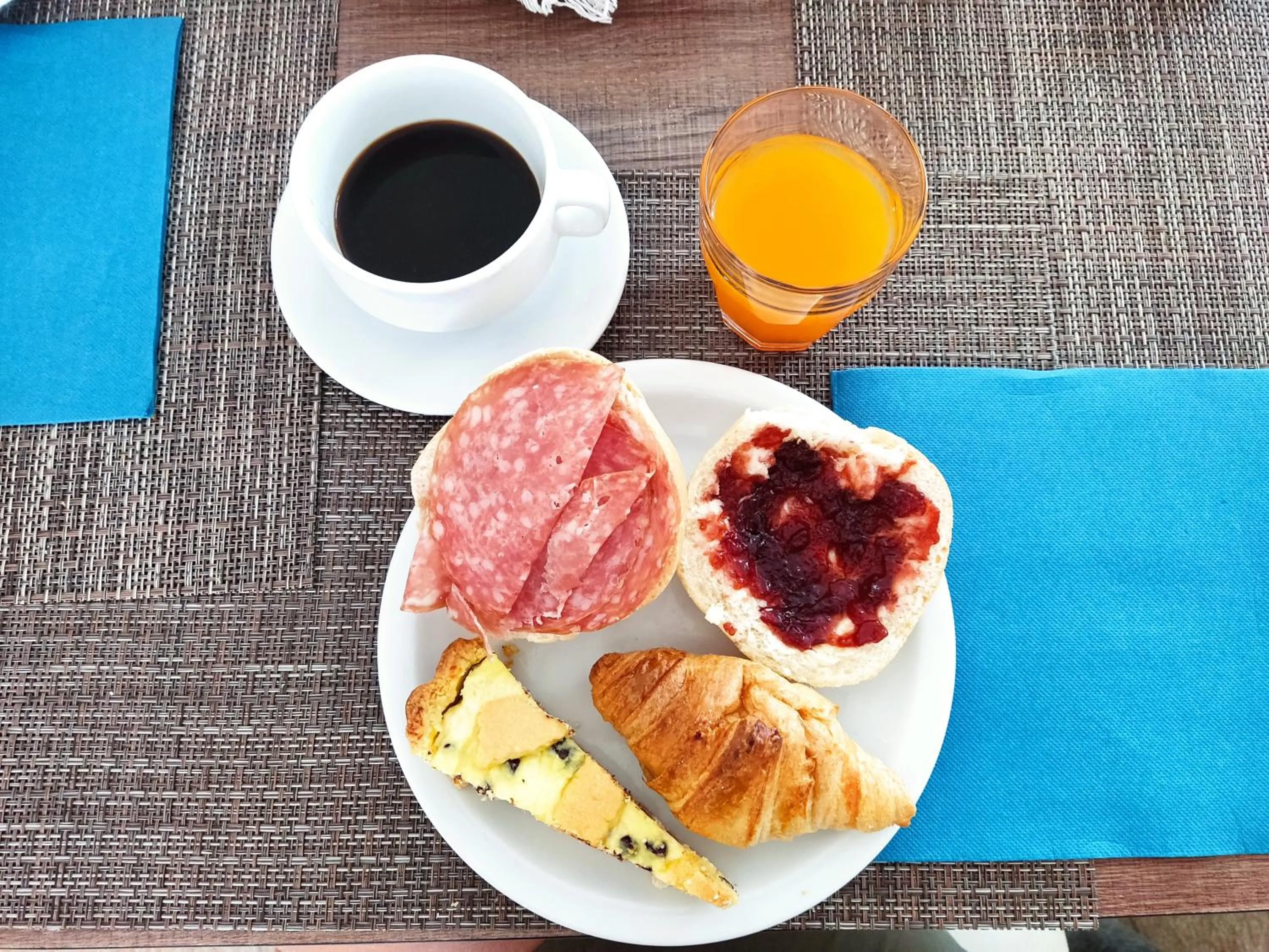 Restaurant/places to eat in Albergo Conca d'Oro