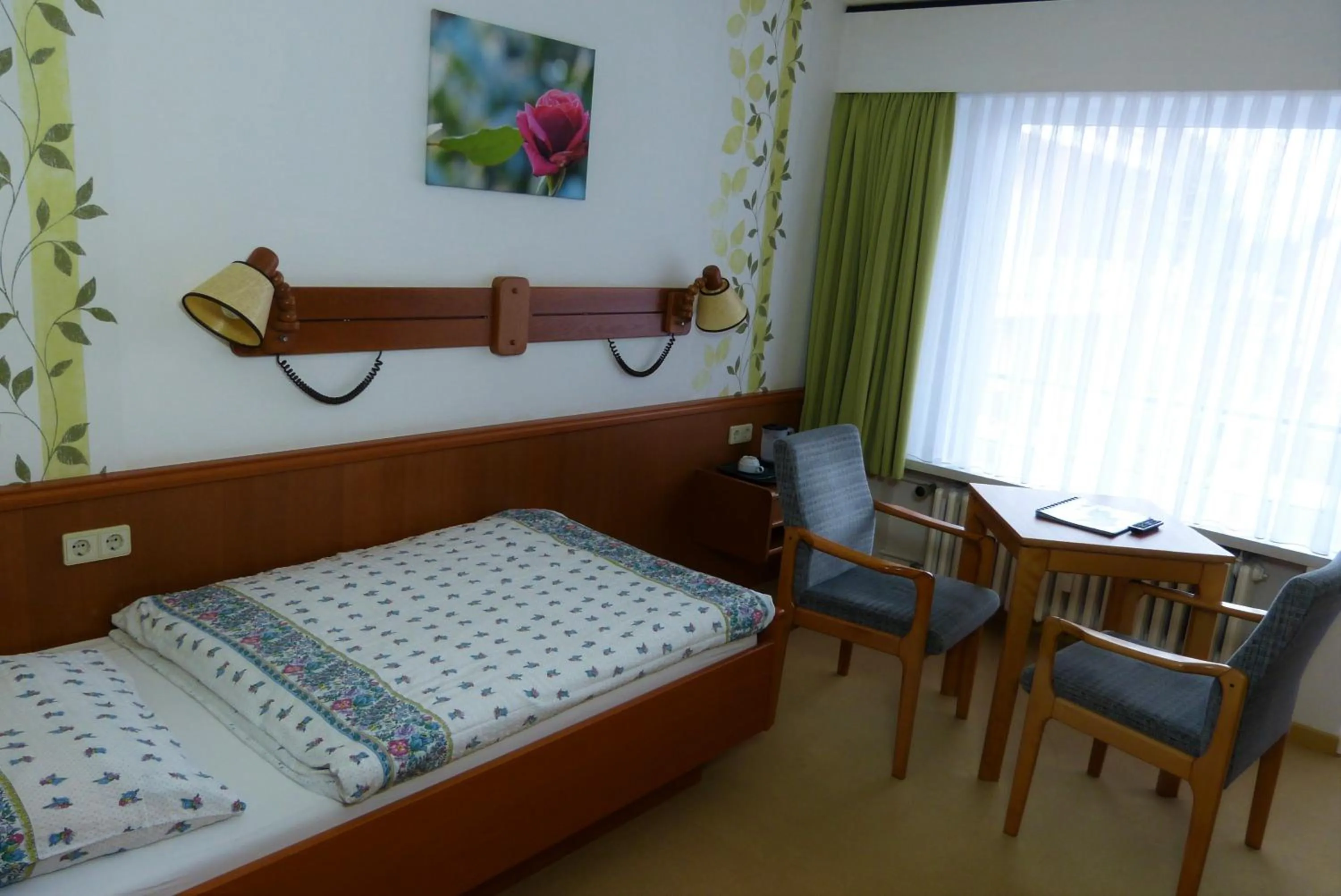 Photo of the whole room, Bed in Hotel Am Kurpark