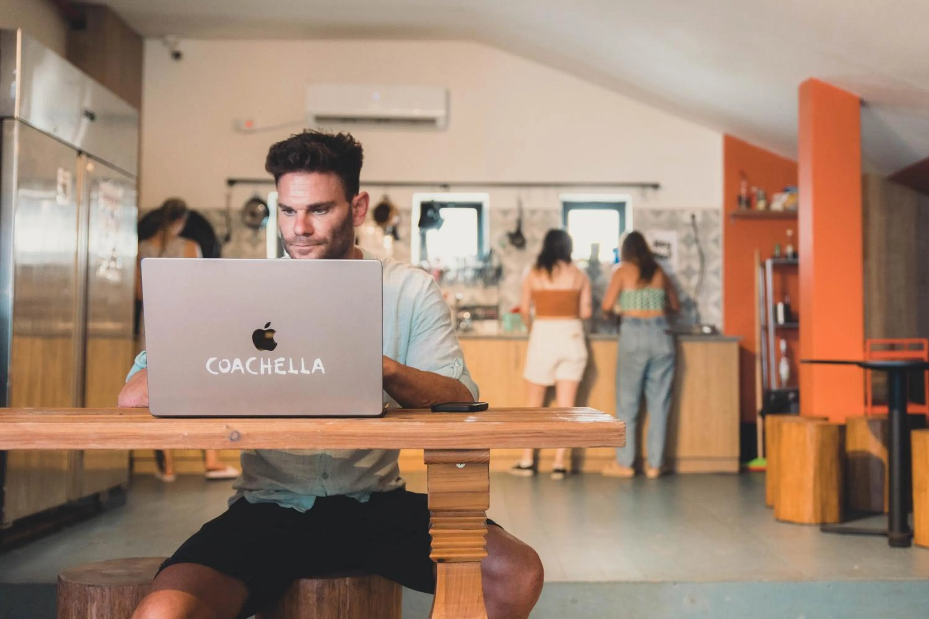 TV and multimedia in 180 Boutique Hostel