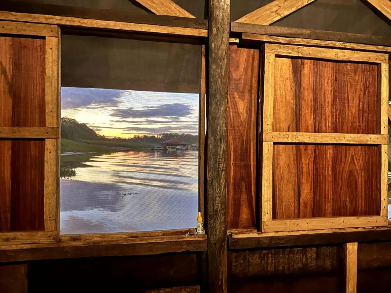 Cabaña Flotante Kurupira