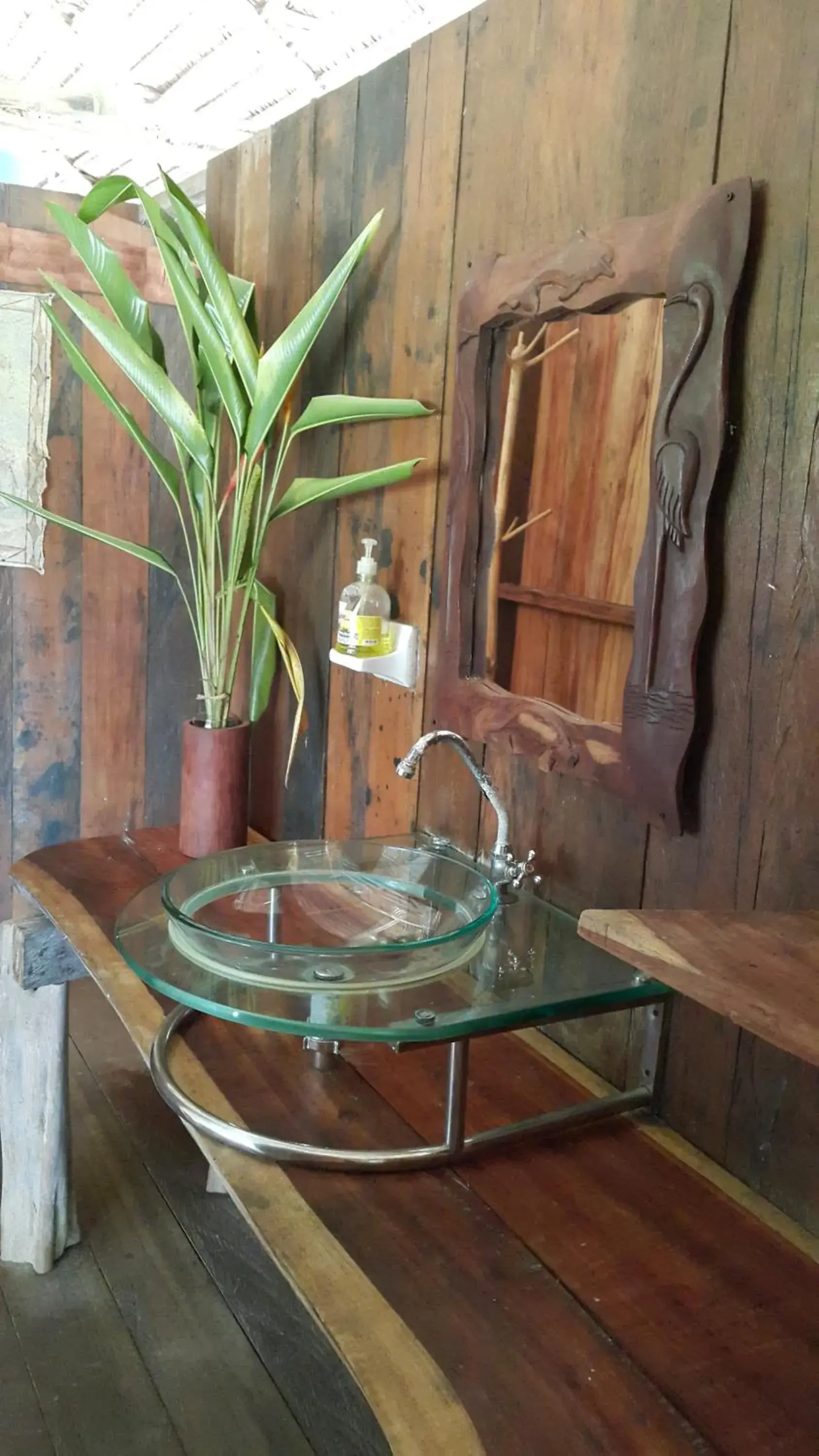 Quadruple Room with Lake View - single occupancy in Cabaña Flotante Kurupira Quadruple Room with Lake View - single occupancy in Cabaña Flotante Kurupira