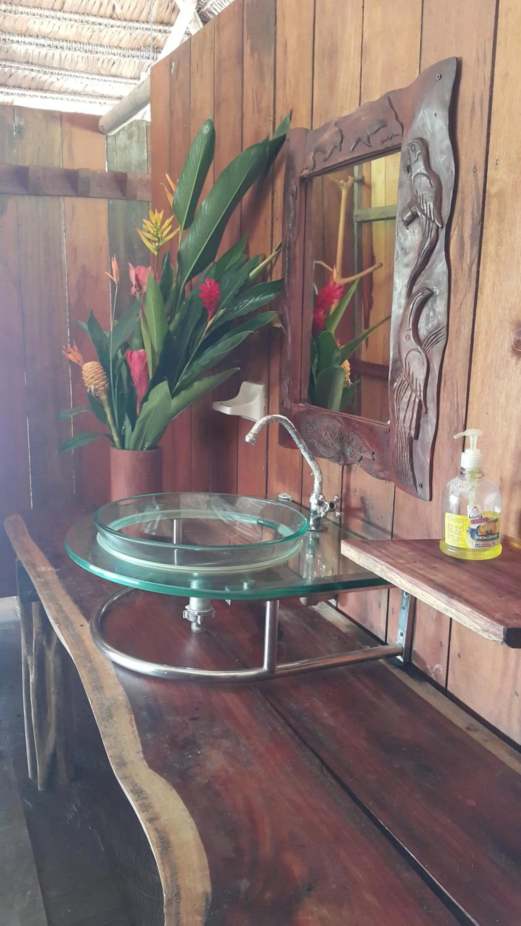 Bathroom in Cabaña Flotante Kurupira