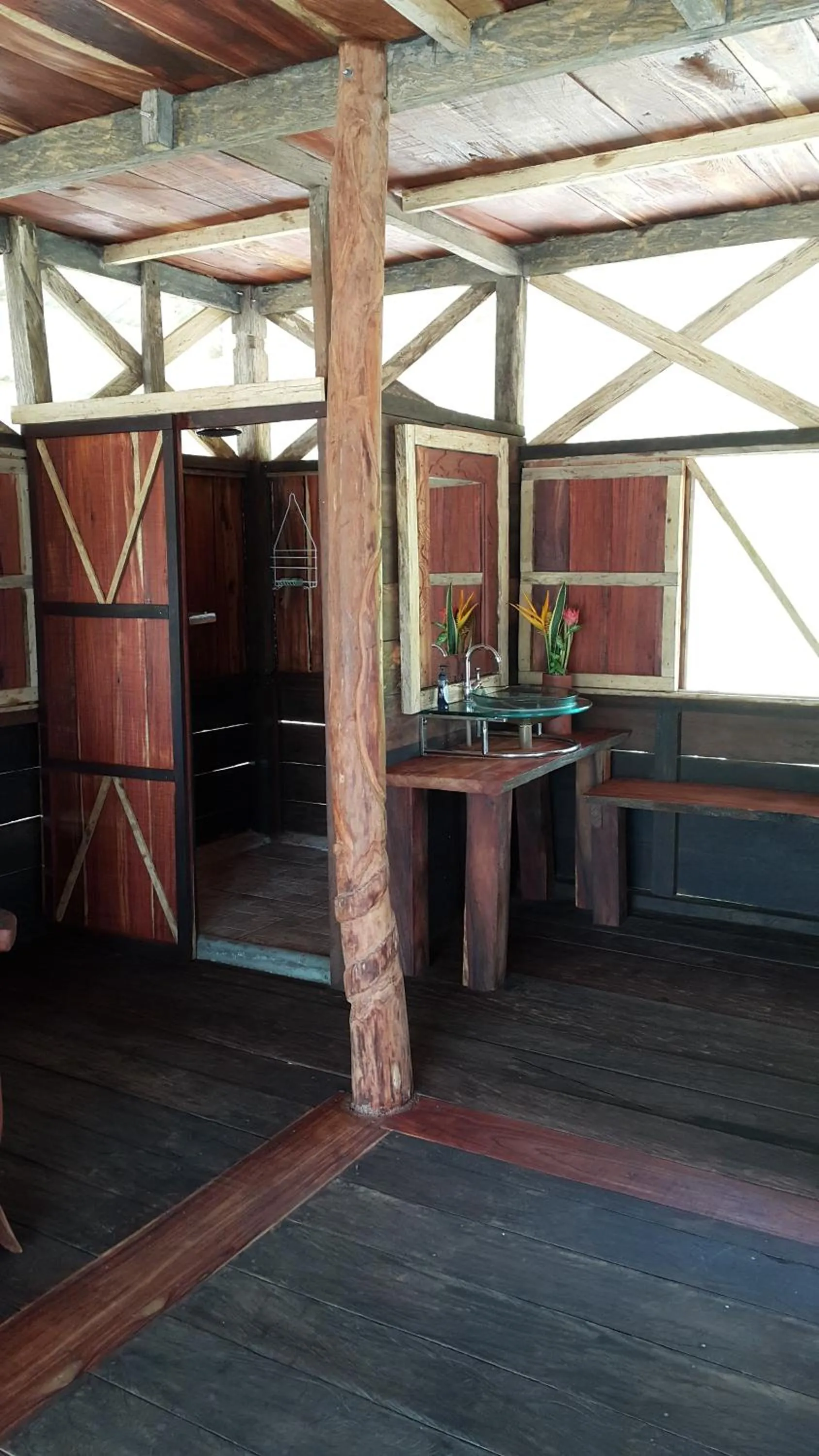 Decorative detail in Cabaña Flotante Kurupira