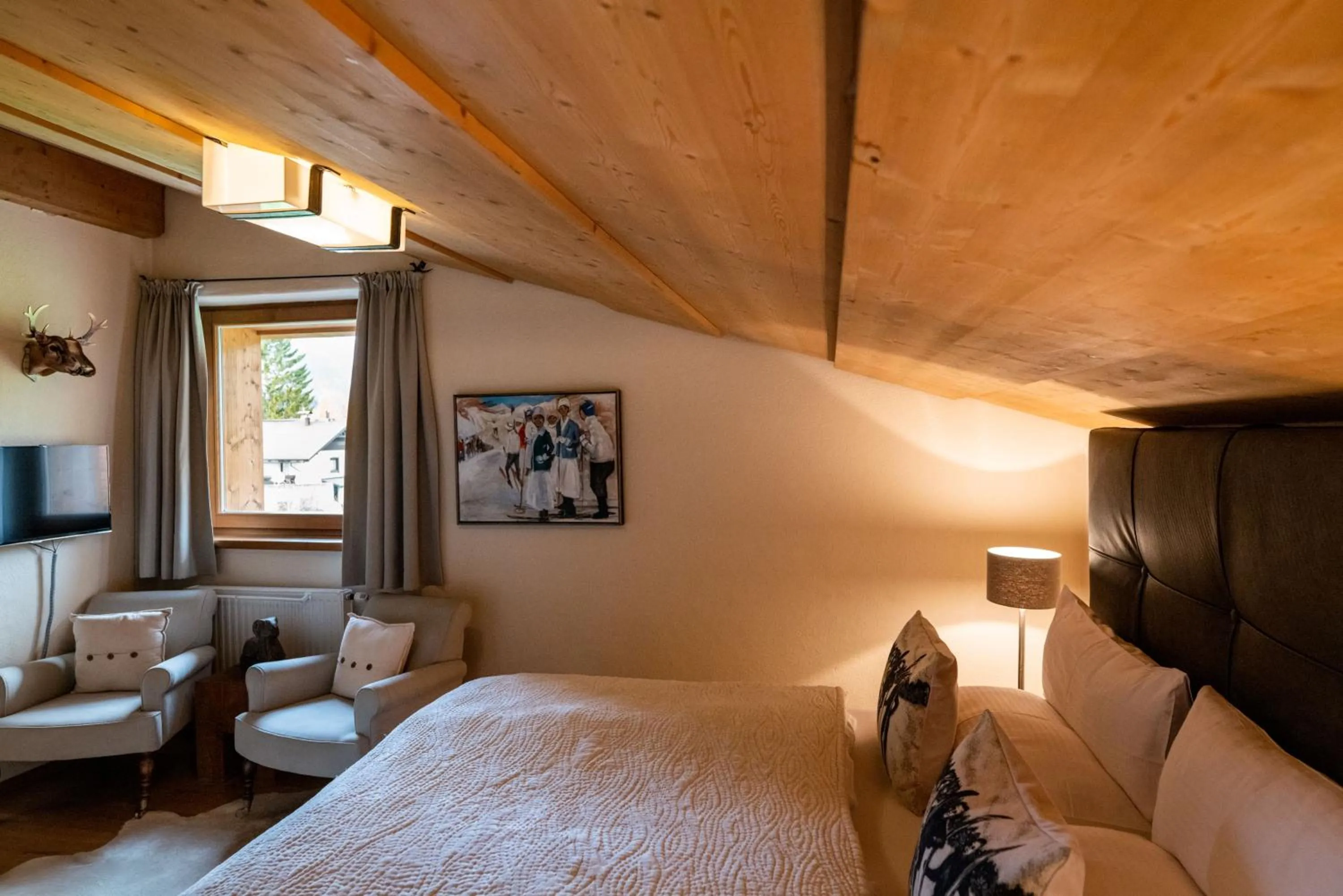 Photo of the whole room, Bed in Princess Bergfrieden