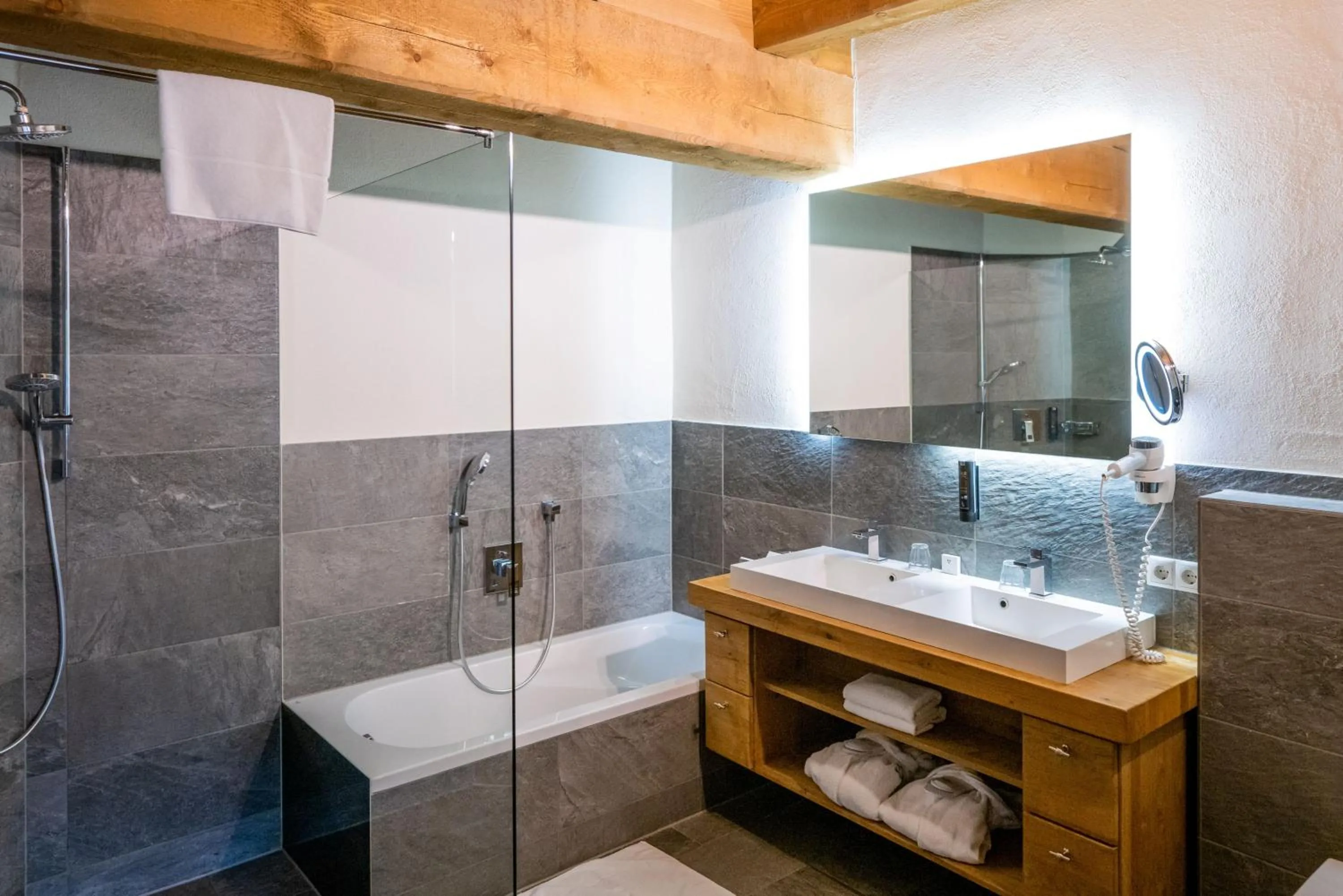 Bathroom in Princess Bergfrieden