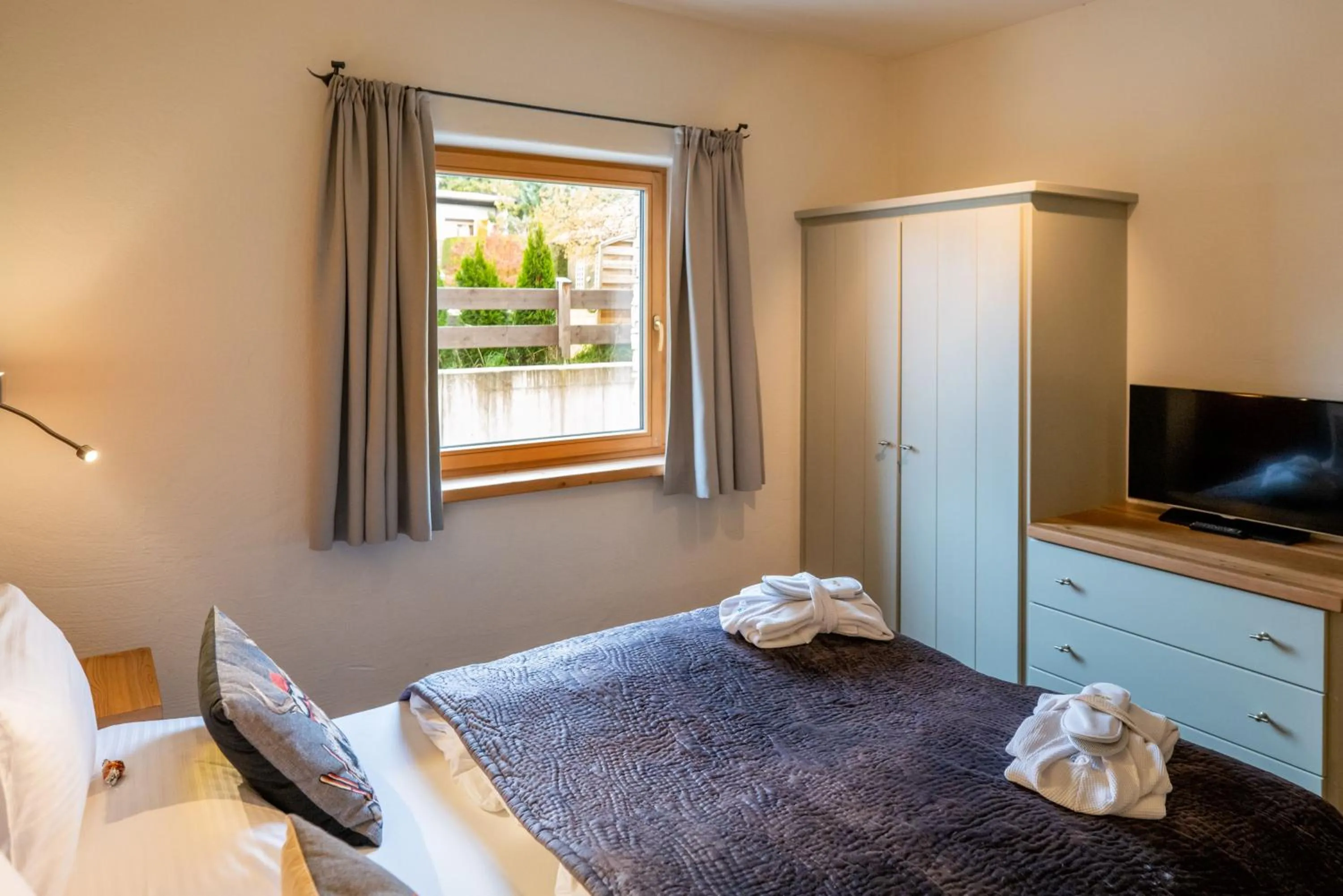 Photo of the whole room, Bed in Princess Bergfrieden