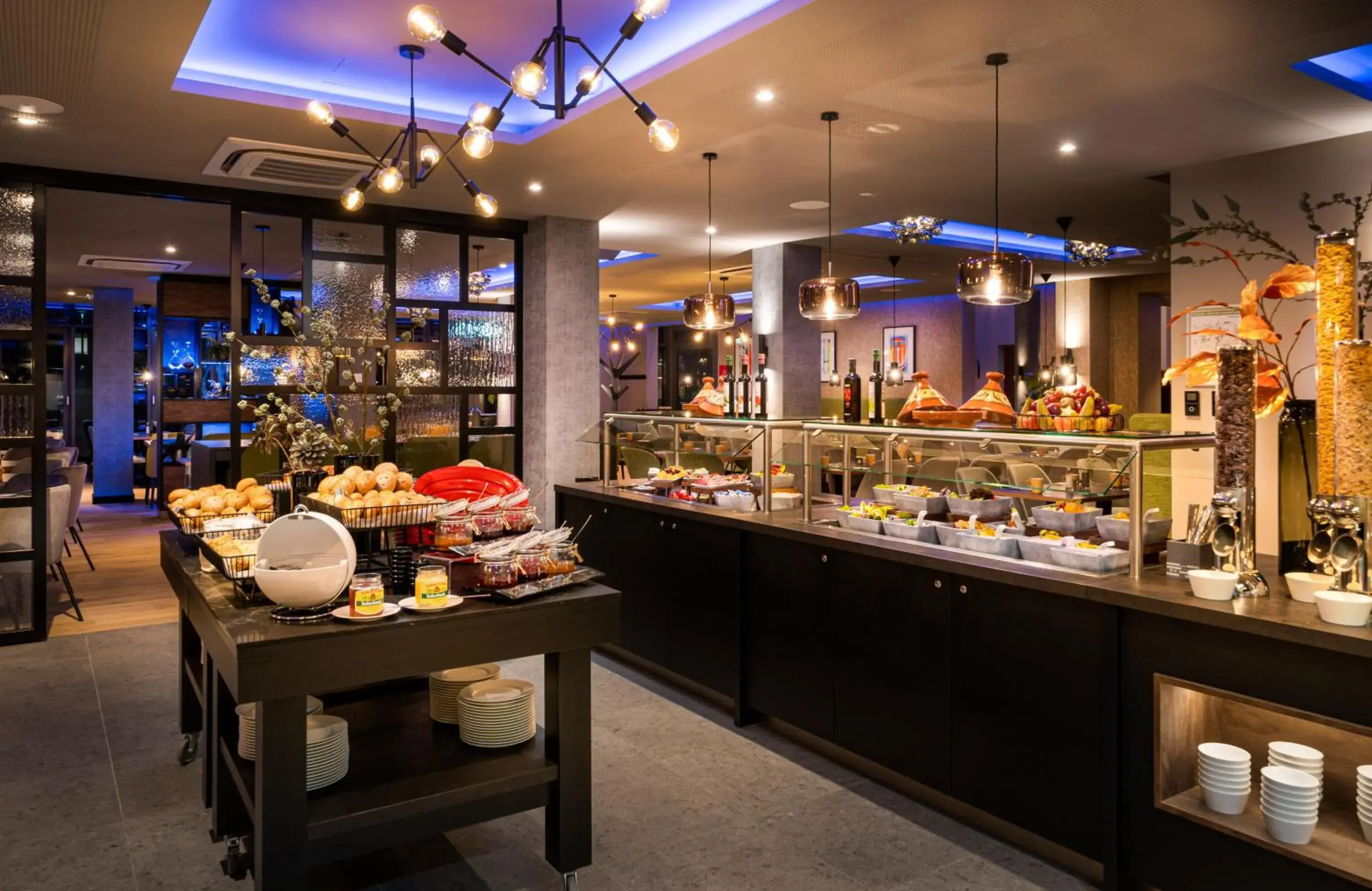 Buffet breakfast in Leonardo Hotel Eschborn Frankfurt Buffet breakfast in Leonardo Hotel Eschborn Frankfurt