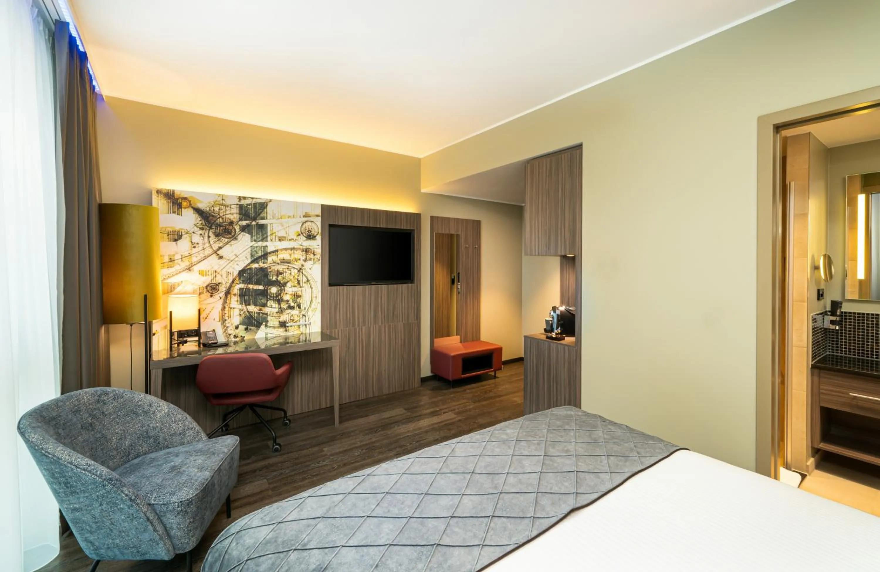 Photo of the whole room, Bed in Leonardo Hotel Eschborn Frankfurt