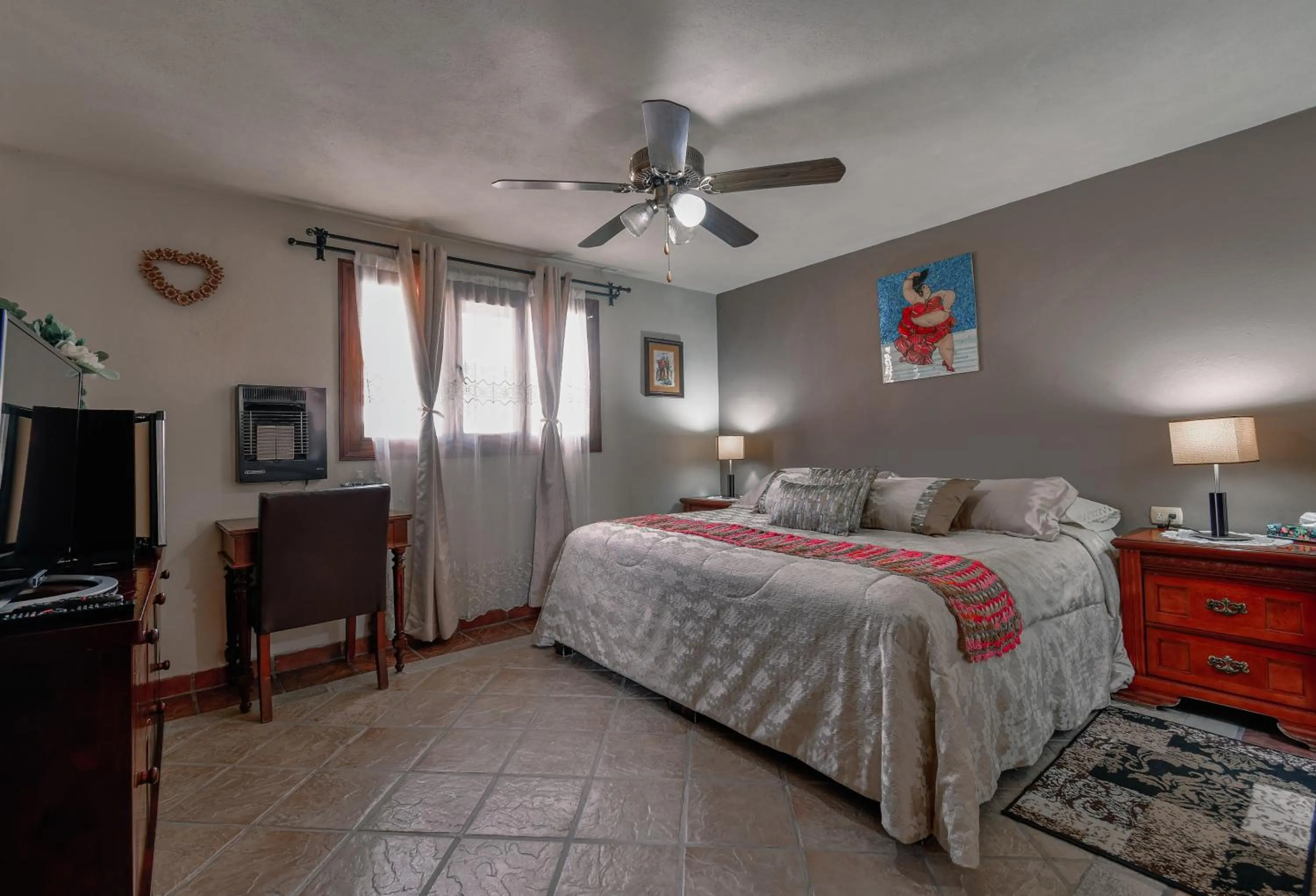 Photo of the whole room, Bed in Casa Maricela B&B