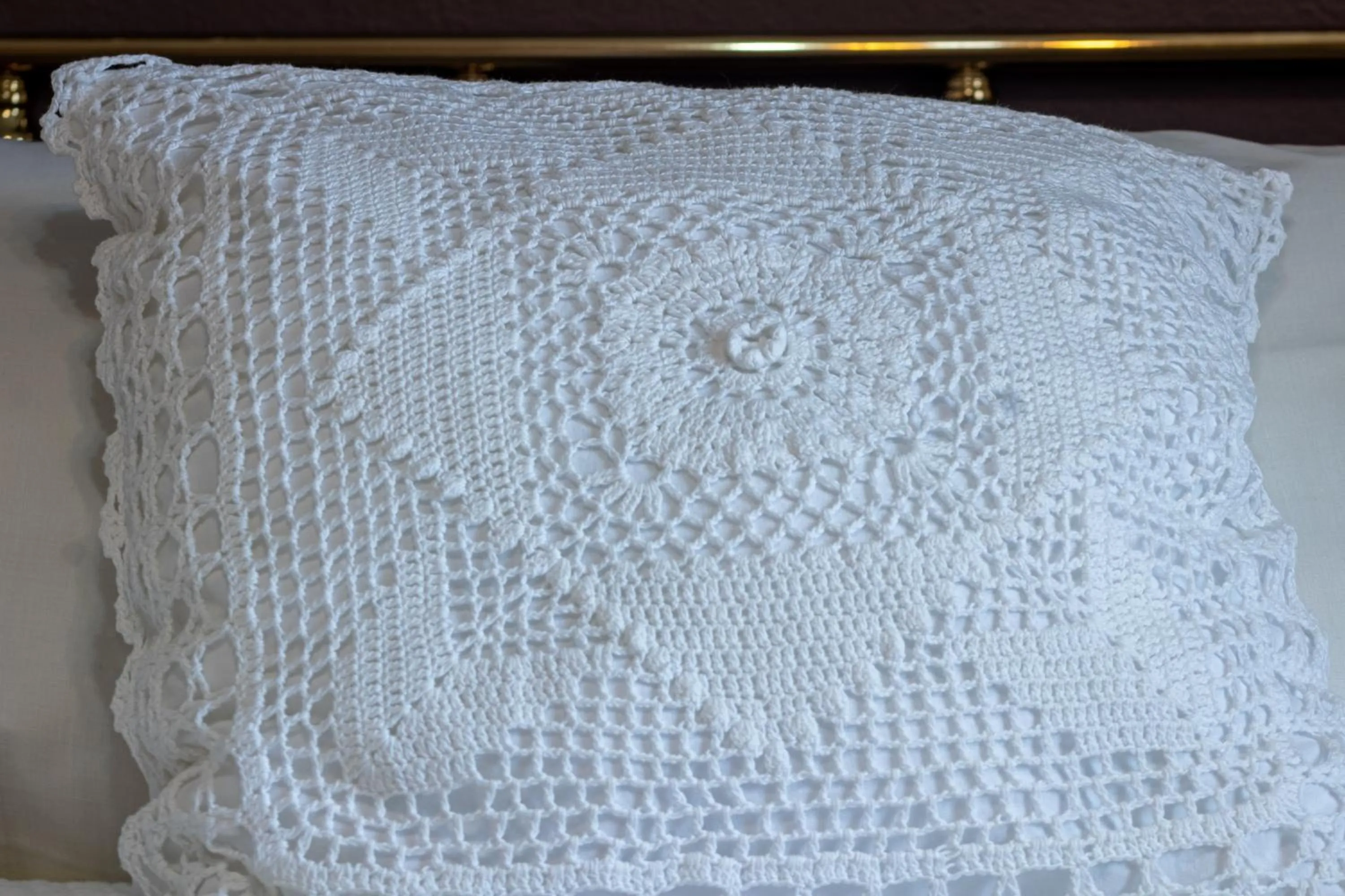 Decorative detail, Bed in Casa Maricela B&B