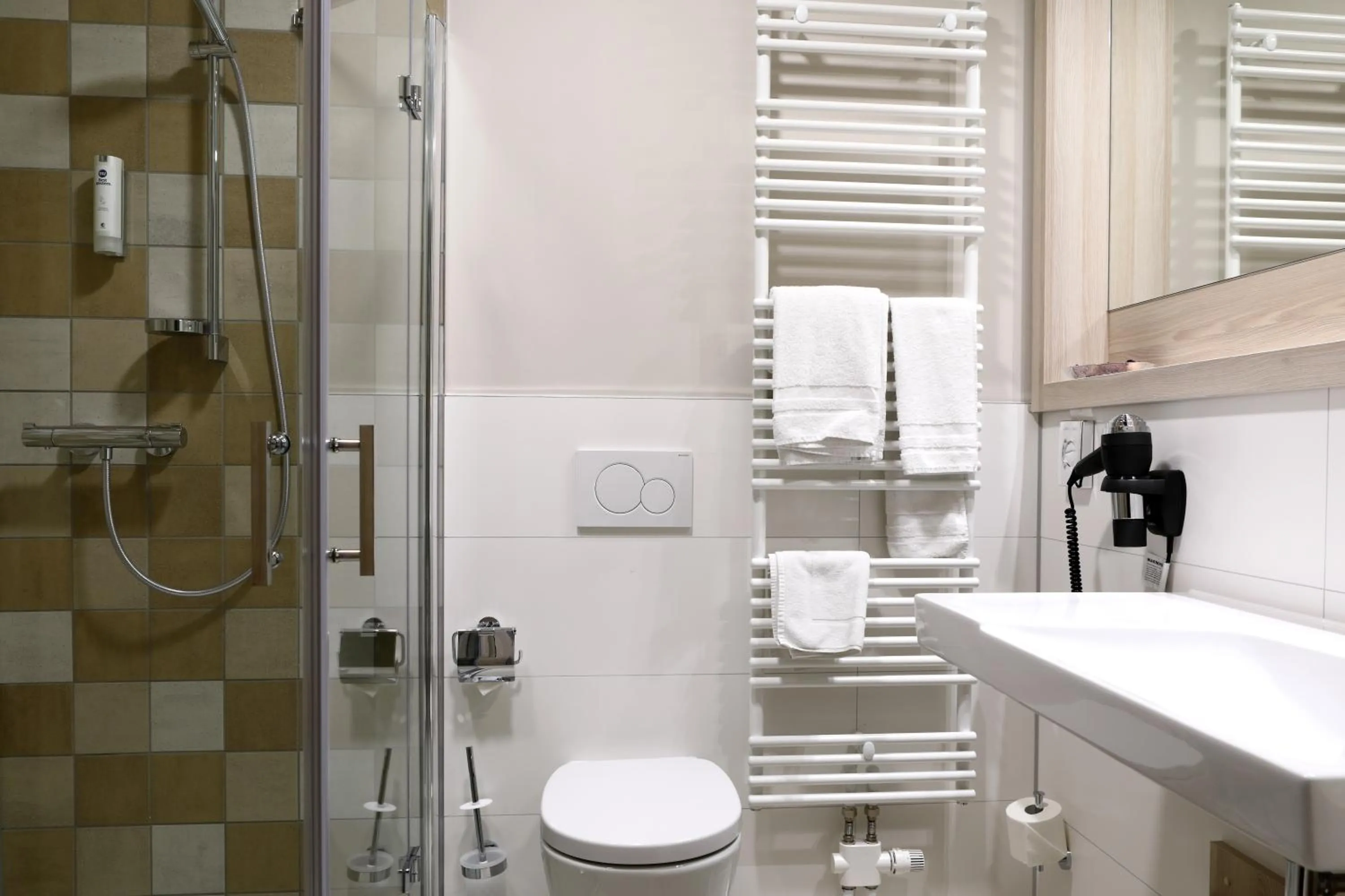 Bathroom in Best Western Erfurt-Apfelstädt