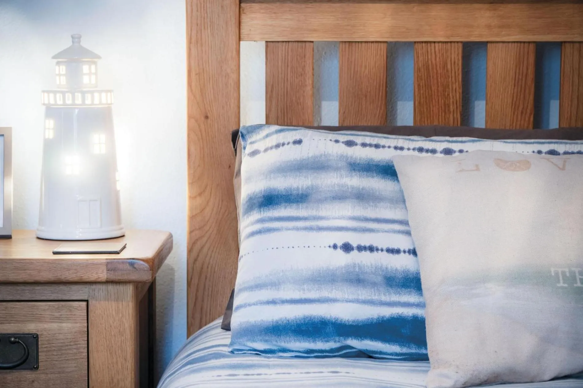 Floor plan, Bed in Primrose - 1 Bedroom Cottage - Llanteg