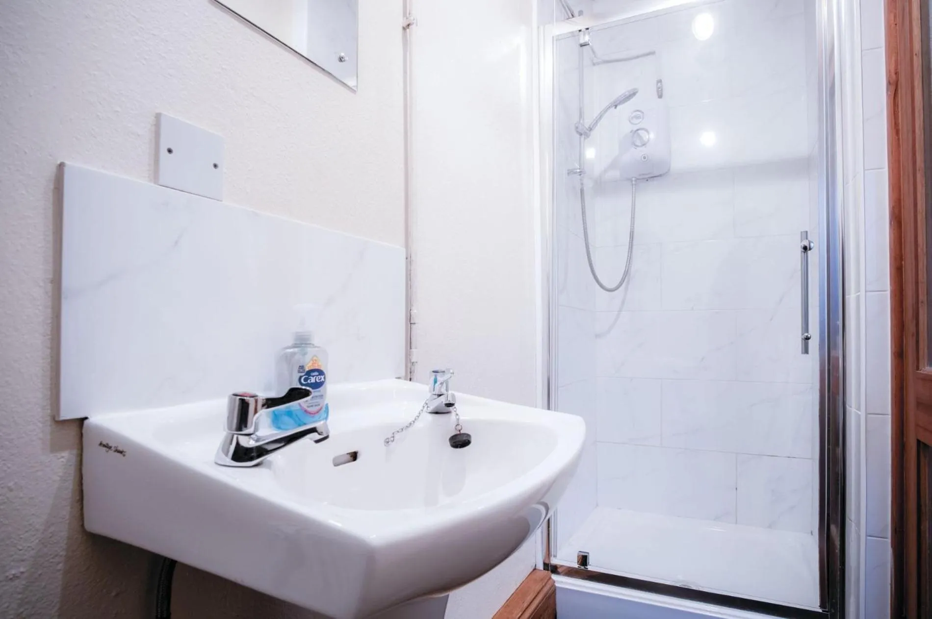 Floor plan in Primrose - 1 Bedroom Cottage - Llanteg