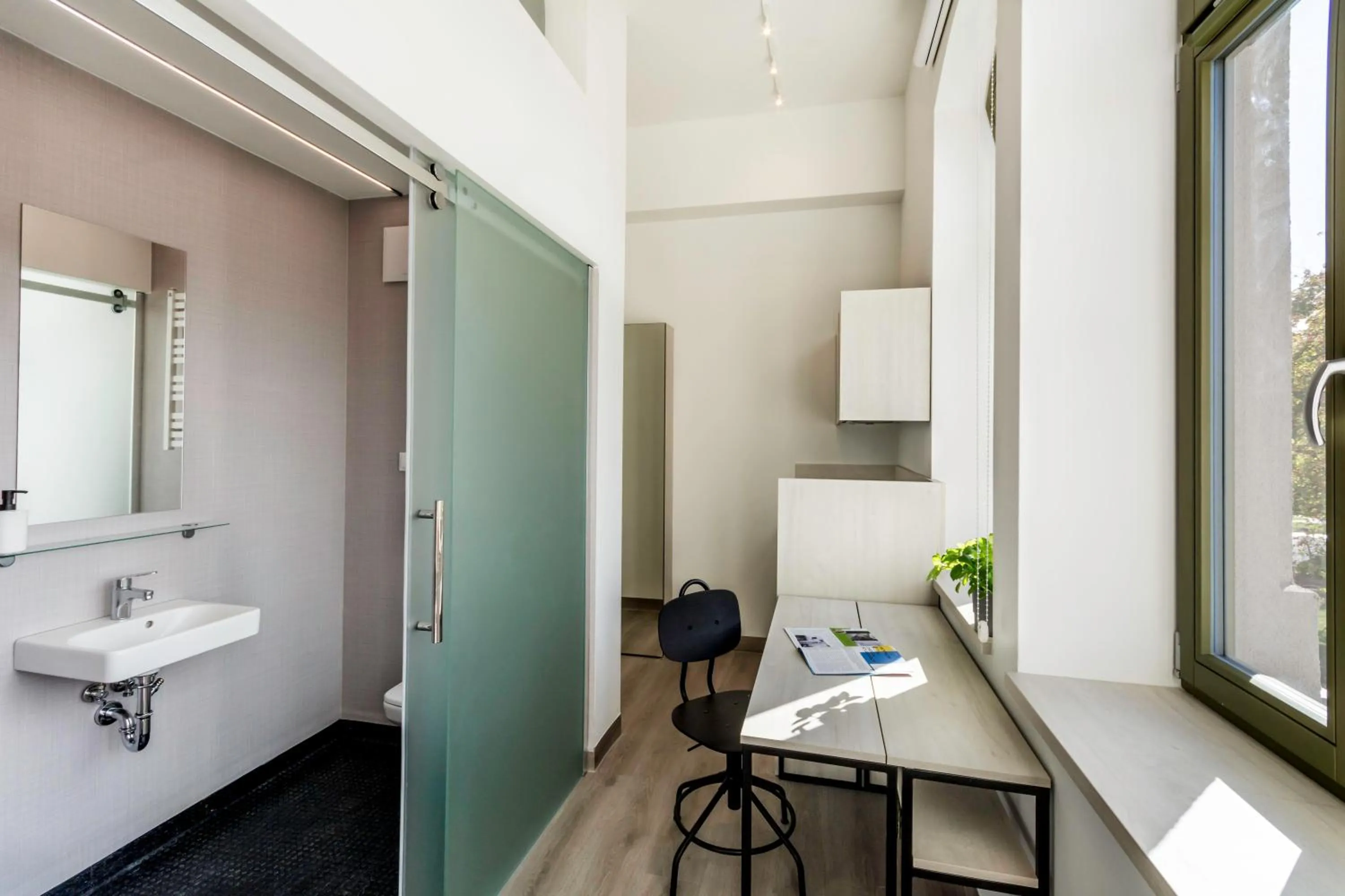 Bathroom in Lofty Kampus Garnizon