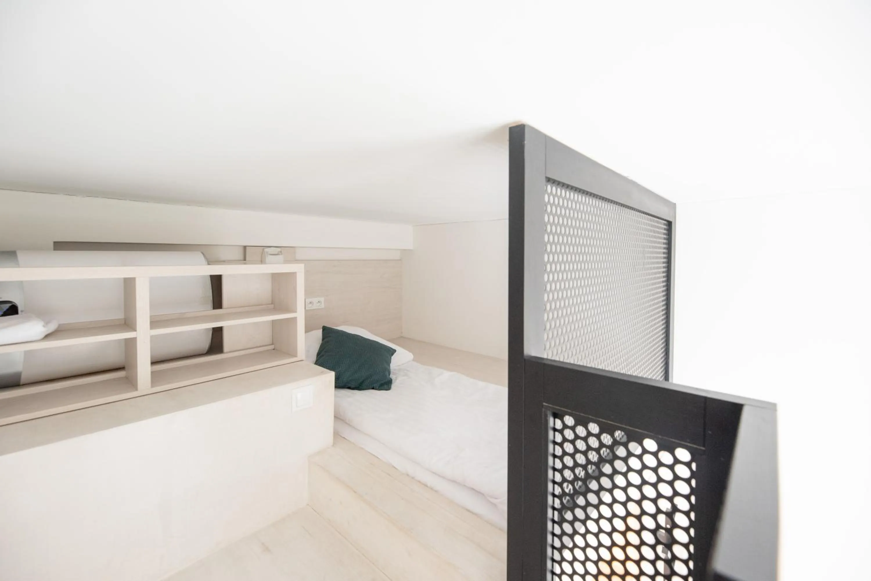 Bed in Lofty Kampus Garnizon