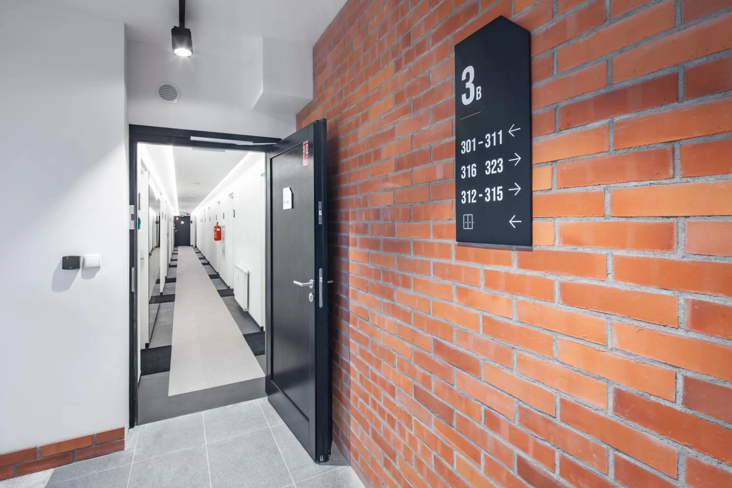 Property building in Lofty Kampus Garnizon