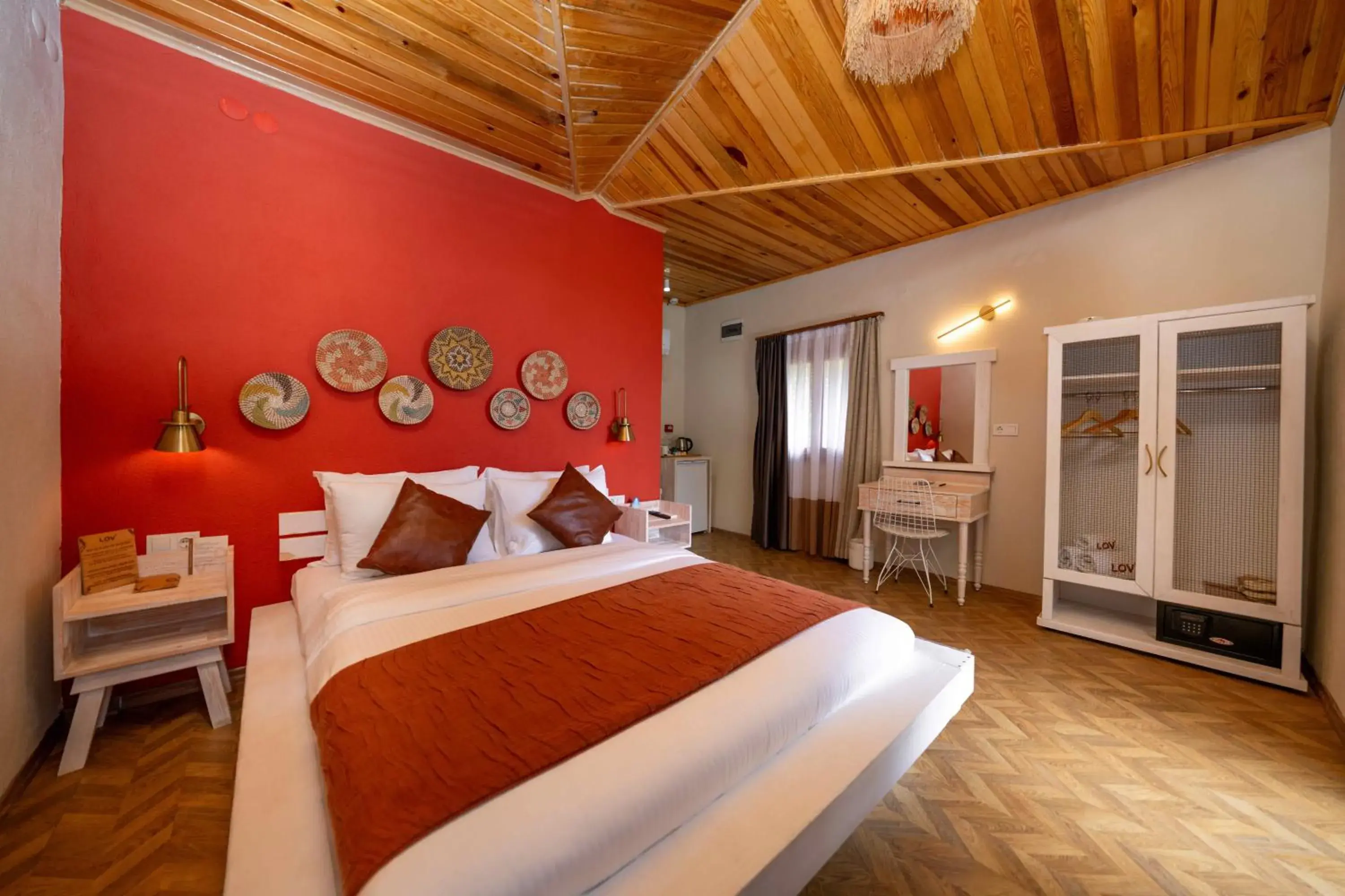 Suite with Hot Tub in Lov Faralya Adults Only Suite with Hot Tub in Lov Faralya Adults Only