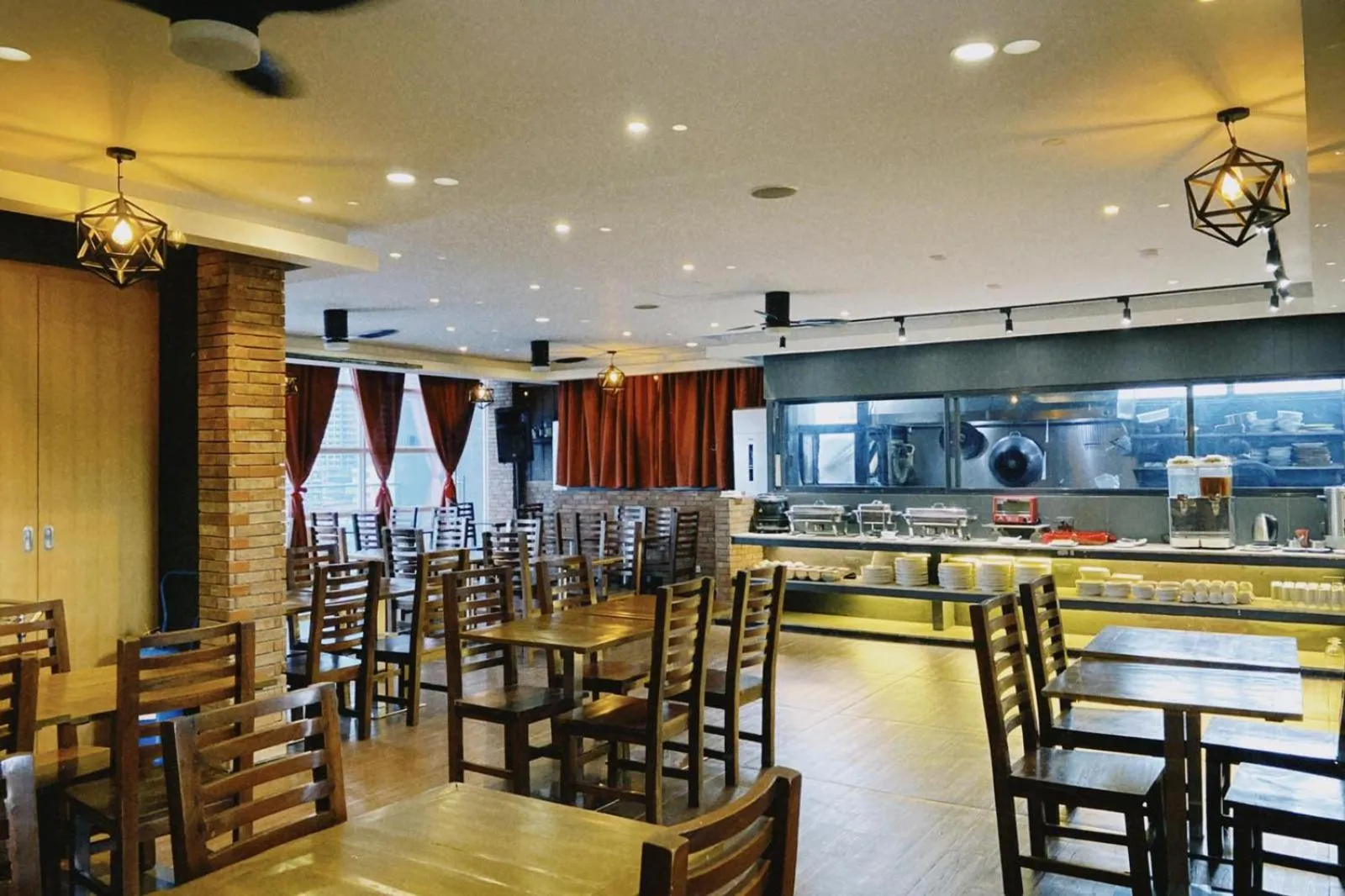 Restaurant/places to eat in Jade Hotel and Suites